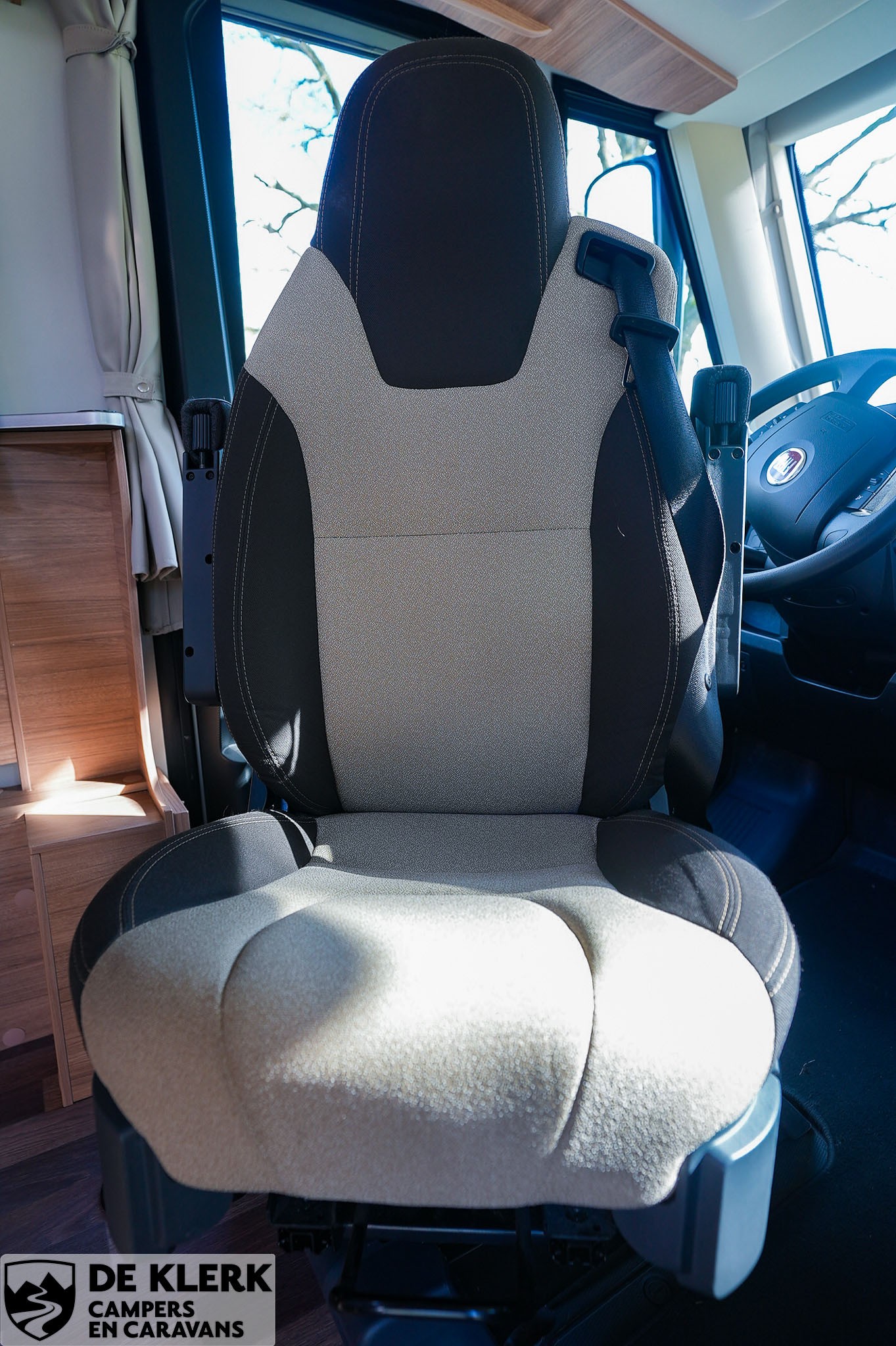 WEINSBERG CaraCore 650 MEG Showroomuitve