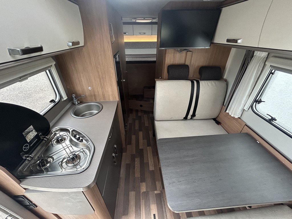 WEINSBERG CARAHOME 700 DG