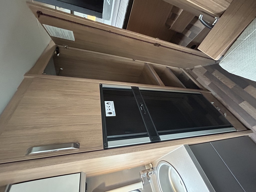 WEINSBERG CARAHOME 700 DG