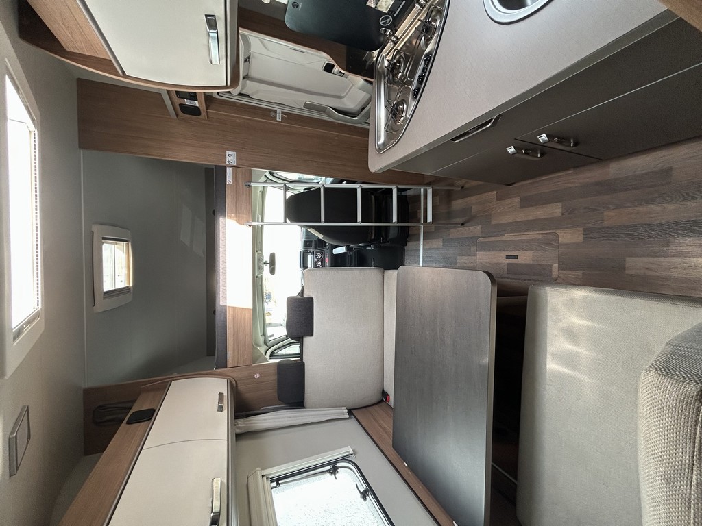 WEINSBERG CARAHOME 700 DG