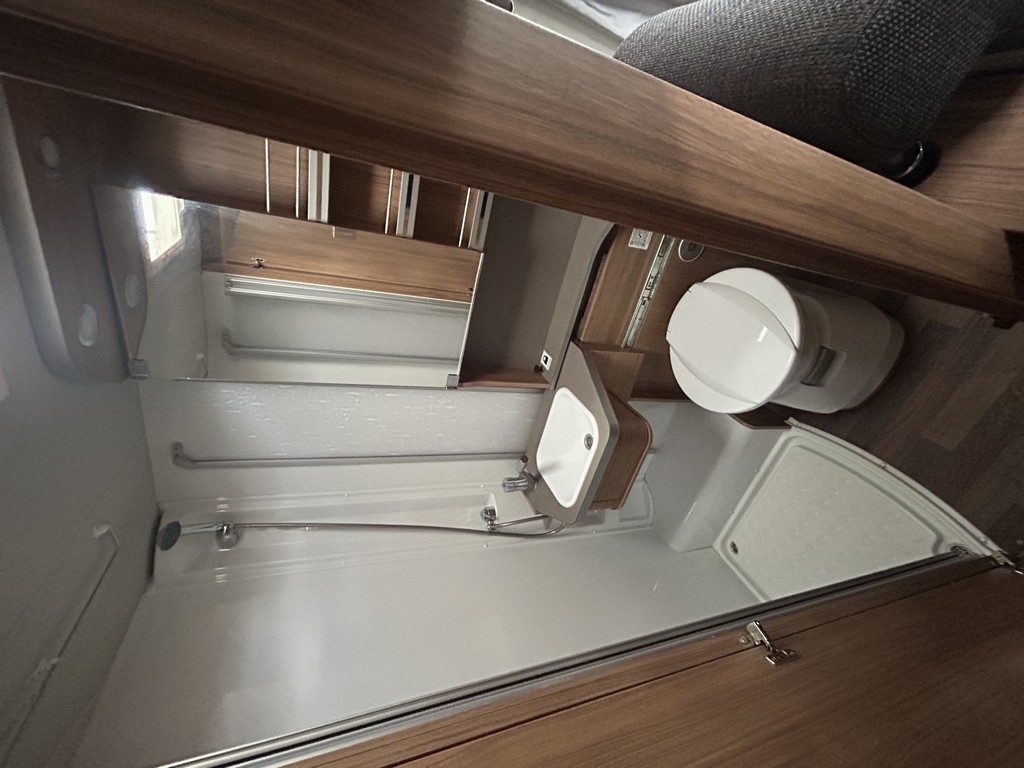 WEINSBERG CARAHOME 700 DG