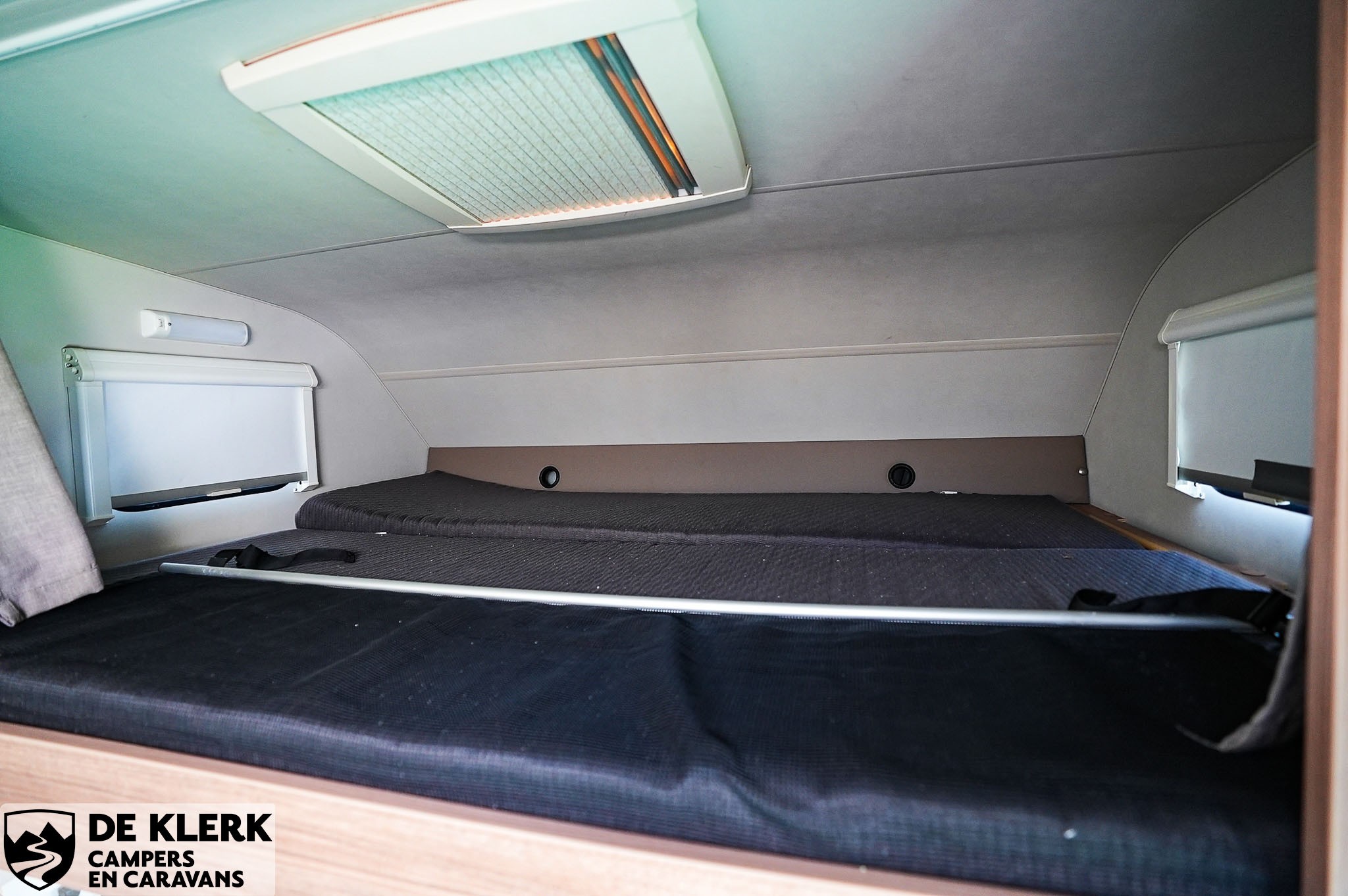 WEINSBERG CARAHOME 700 DG Showroomuitver