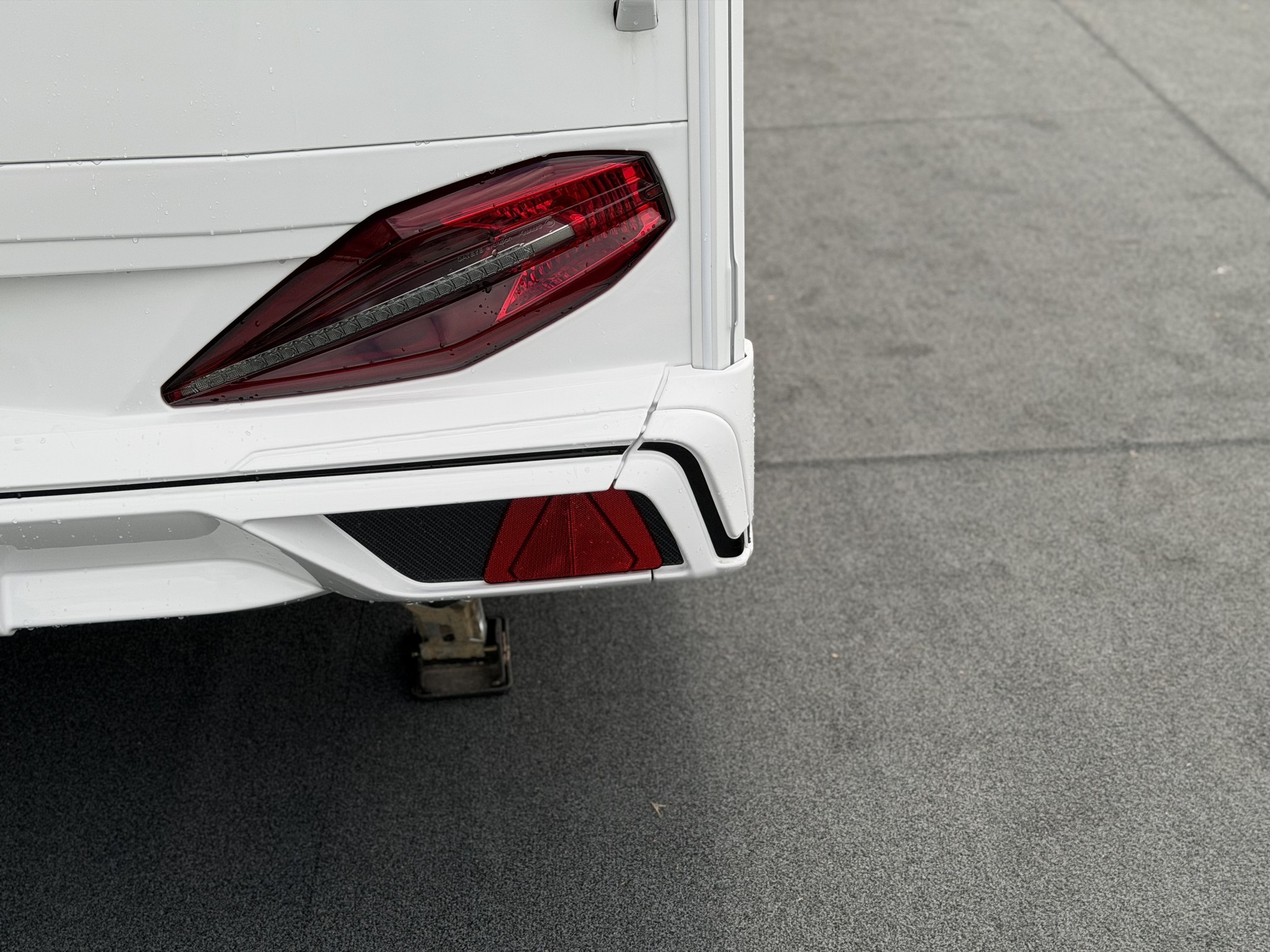 KNAUS SUDWIND 500 FU 60 YEARS Gas ui