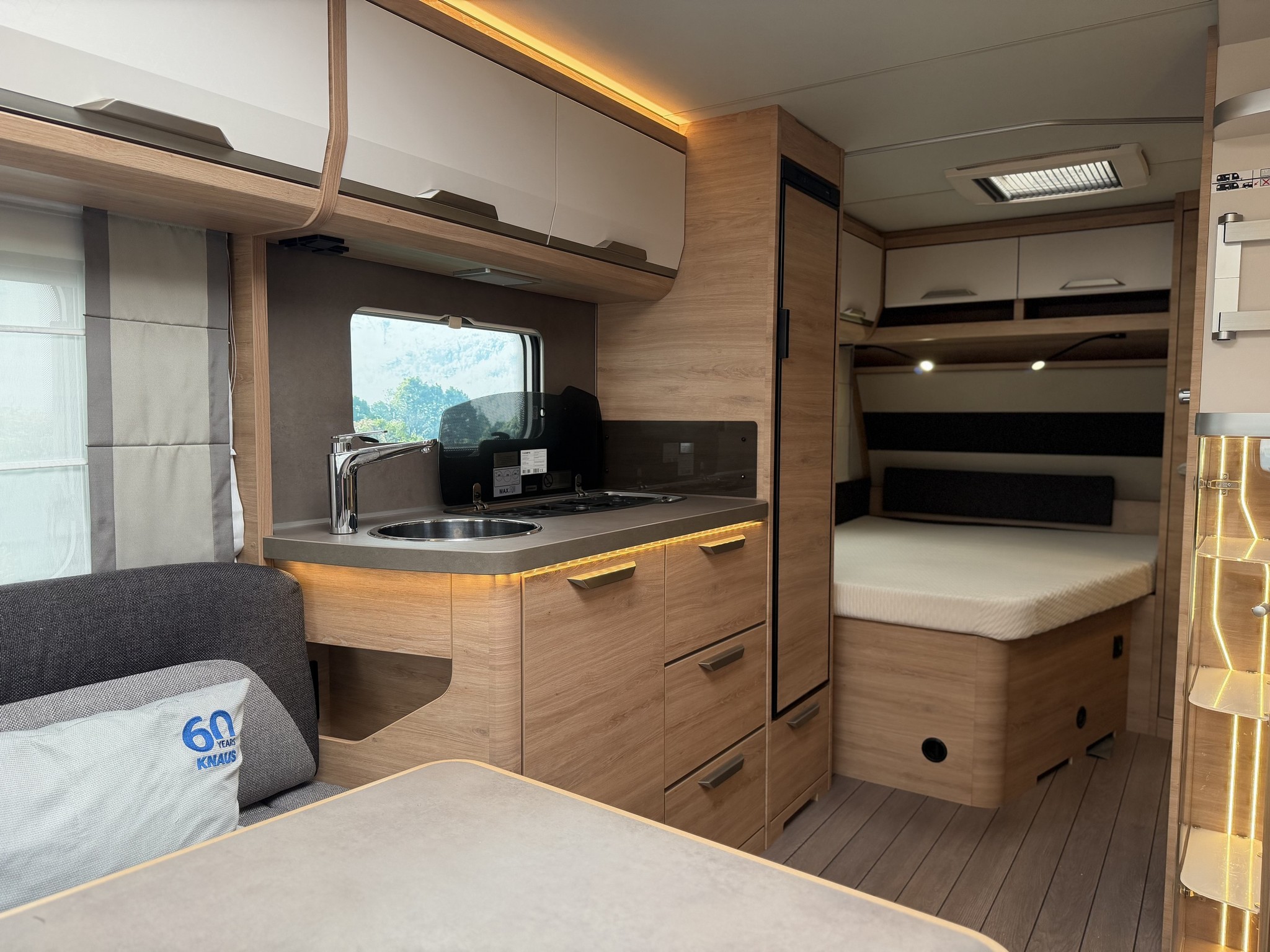 KNAUS SUDWIND 500 FU 60 YEARS Gas ui