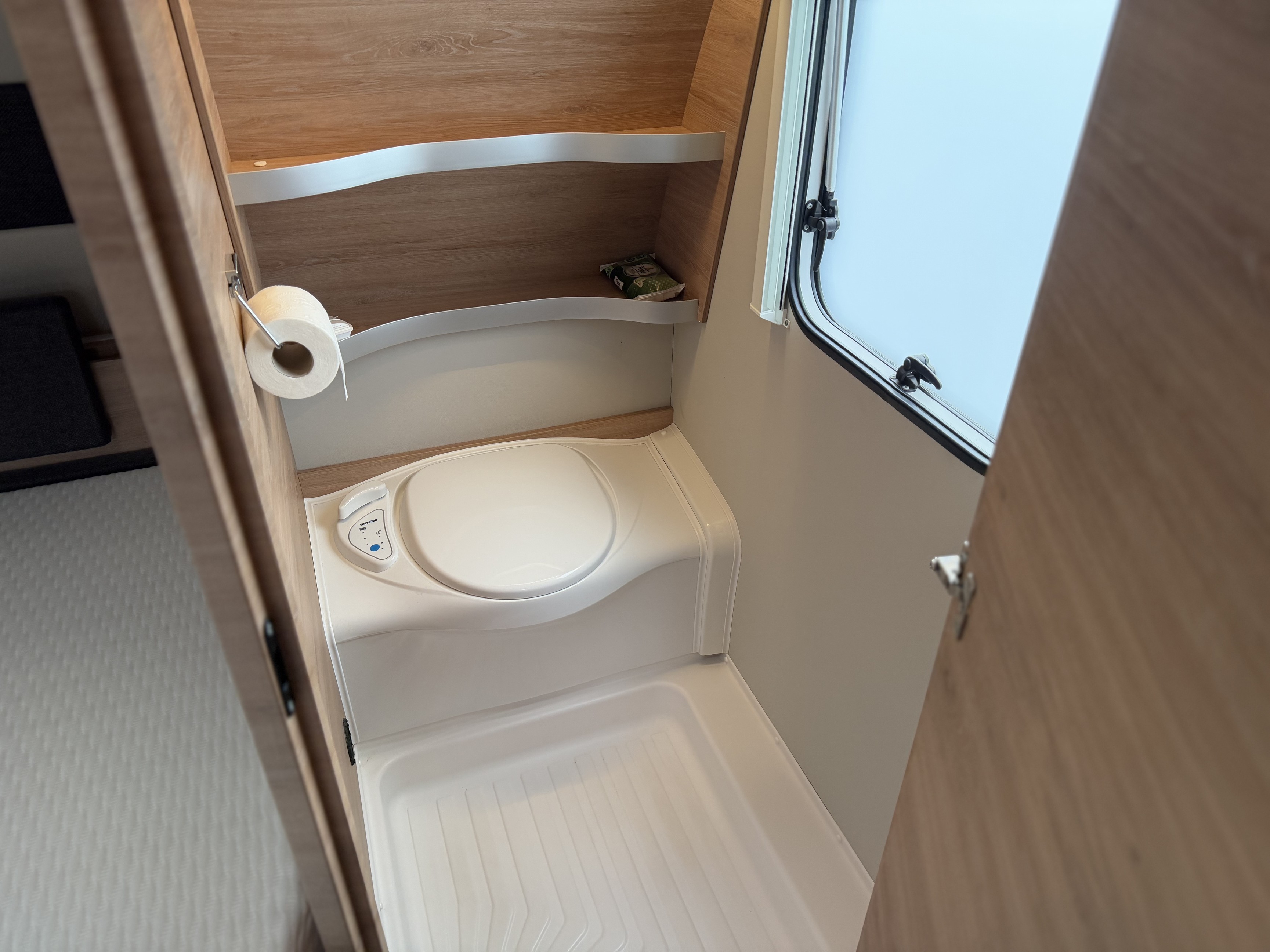 KNAUS SUDWIND 500 FU 60 YEARS Gas ui