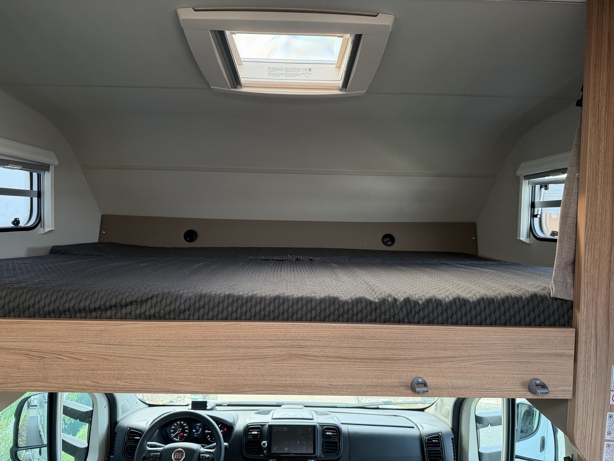 WEINSBERG CaraHome 650 DG Gratis Stallin