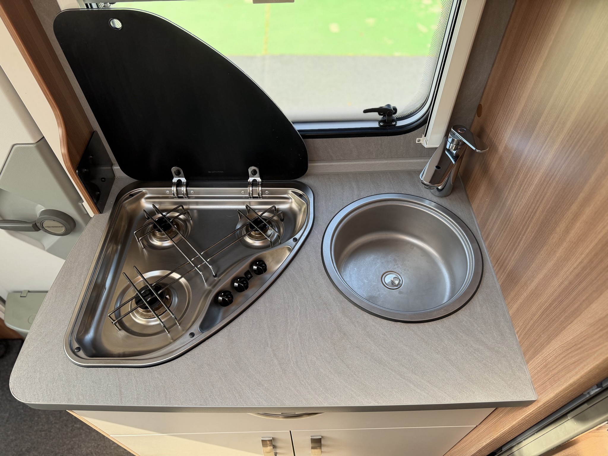 WEINSBERG Cara compact 600 MEG Pepper