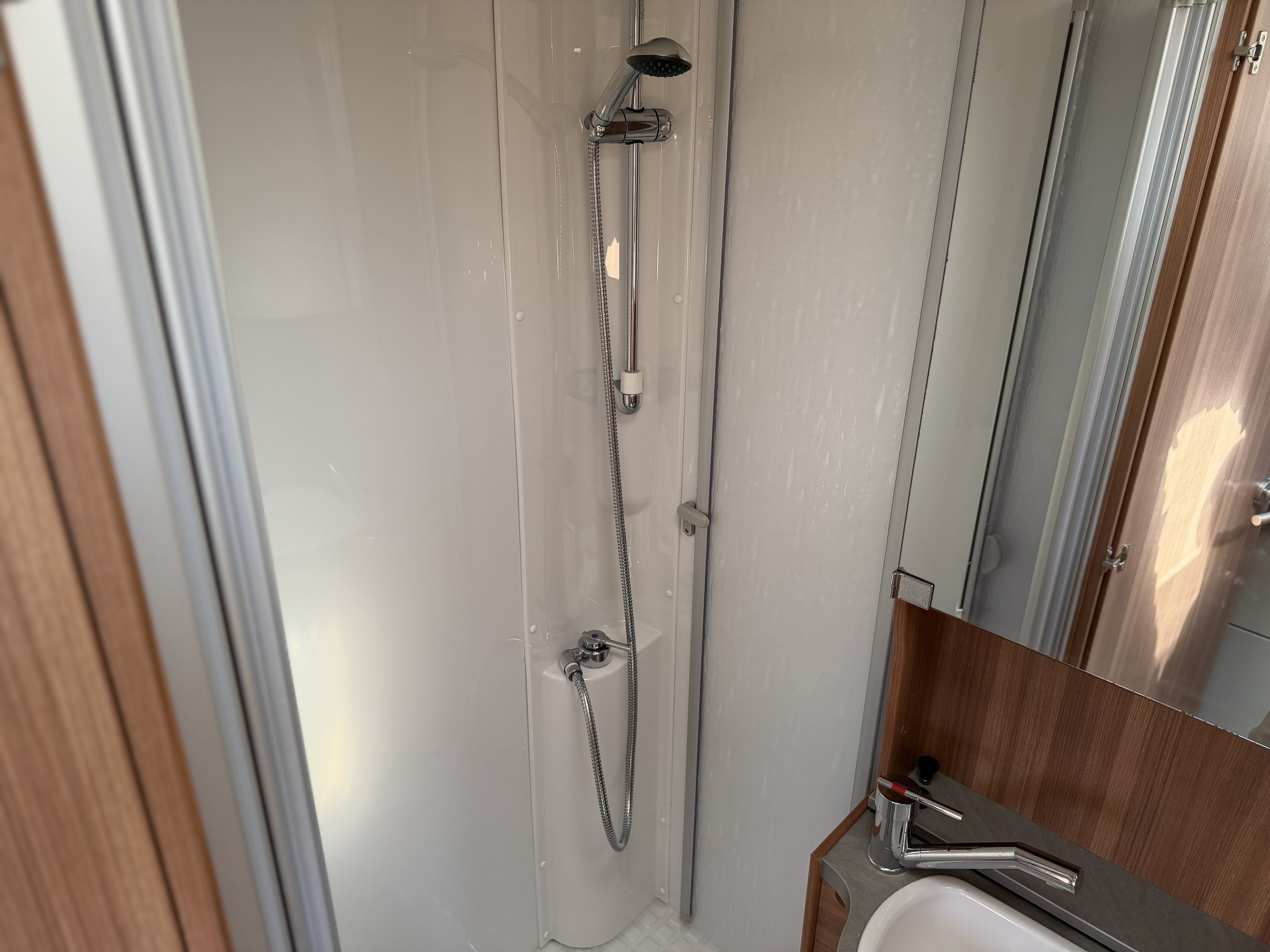 WEINSBERG Cara compact 600 MEG Pepper