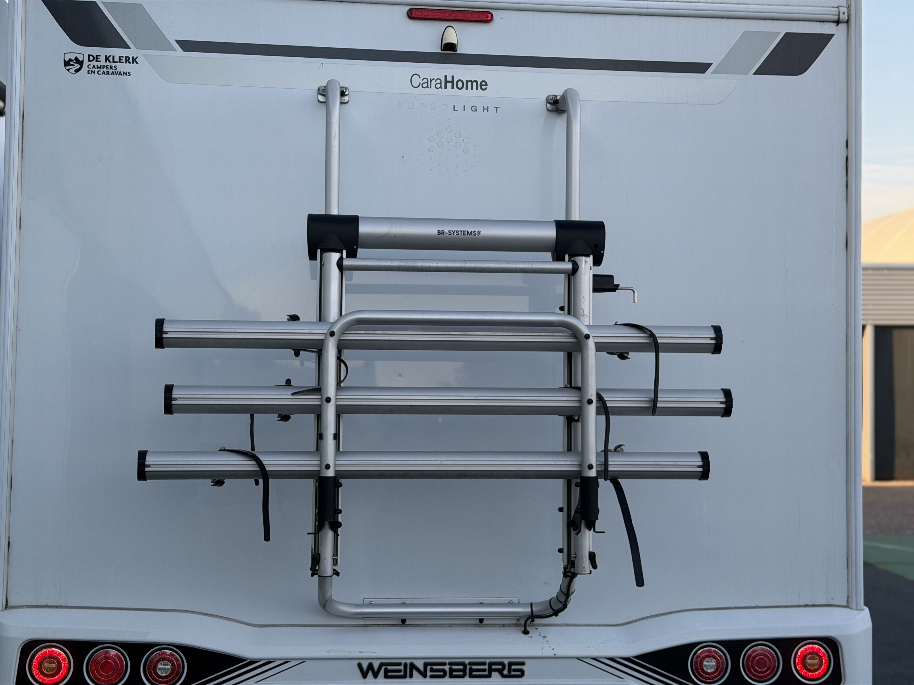 WEINSBERG CaraHome 650 DG / Gratis Stall