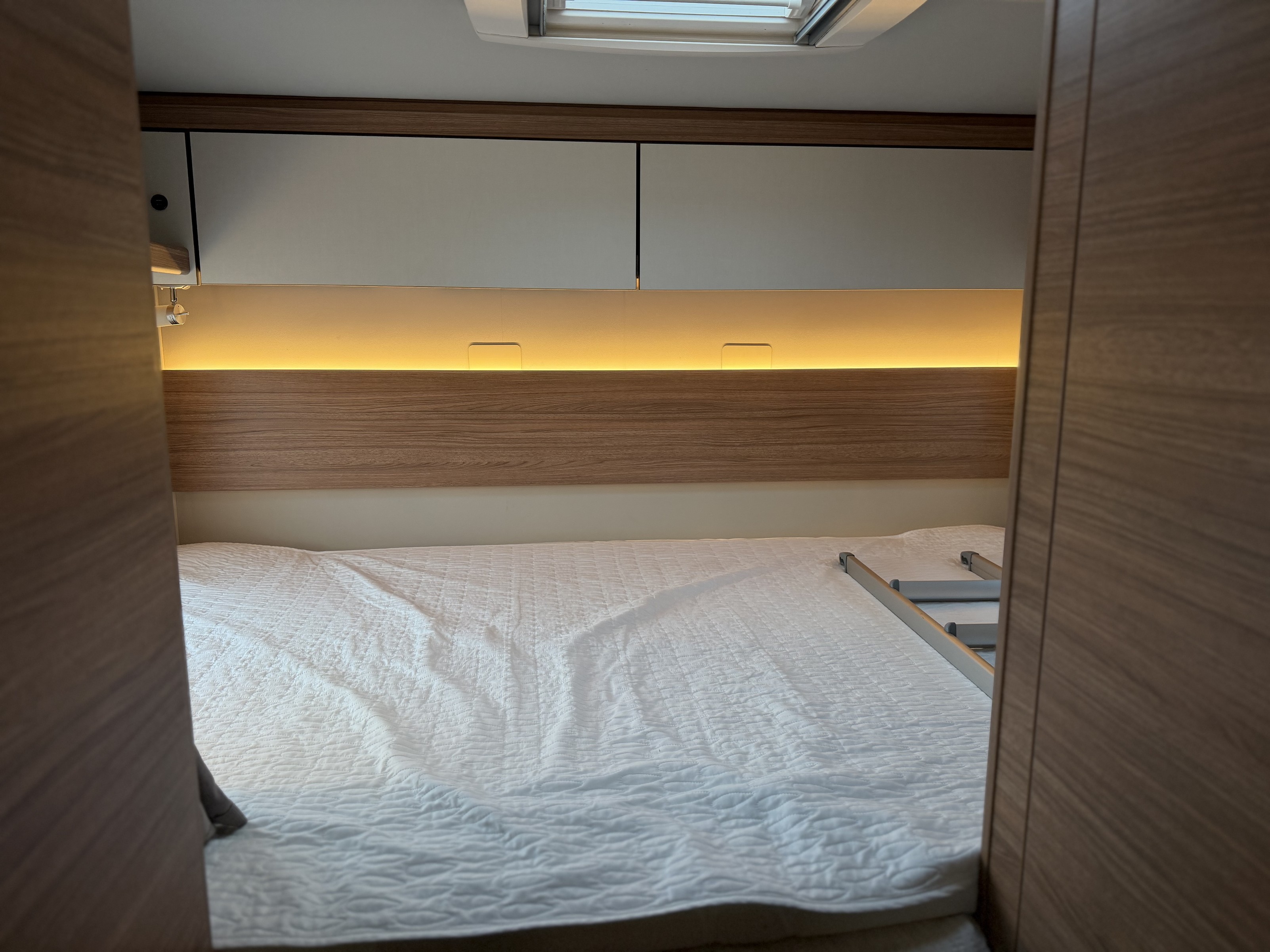 WEINSBERG CaraHome 650 DG / Gratis Stall