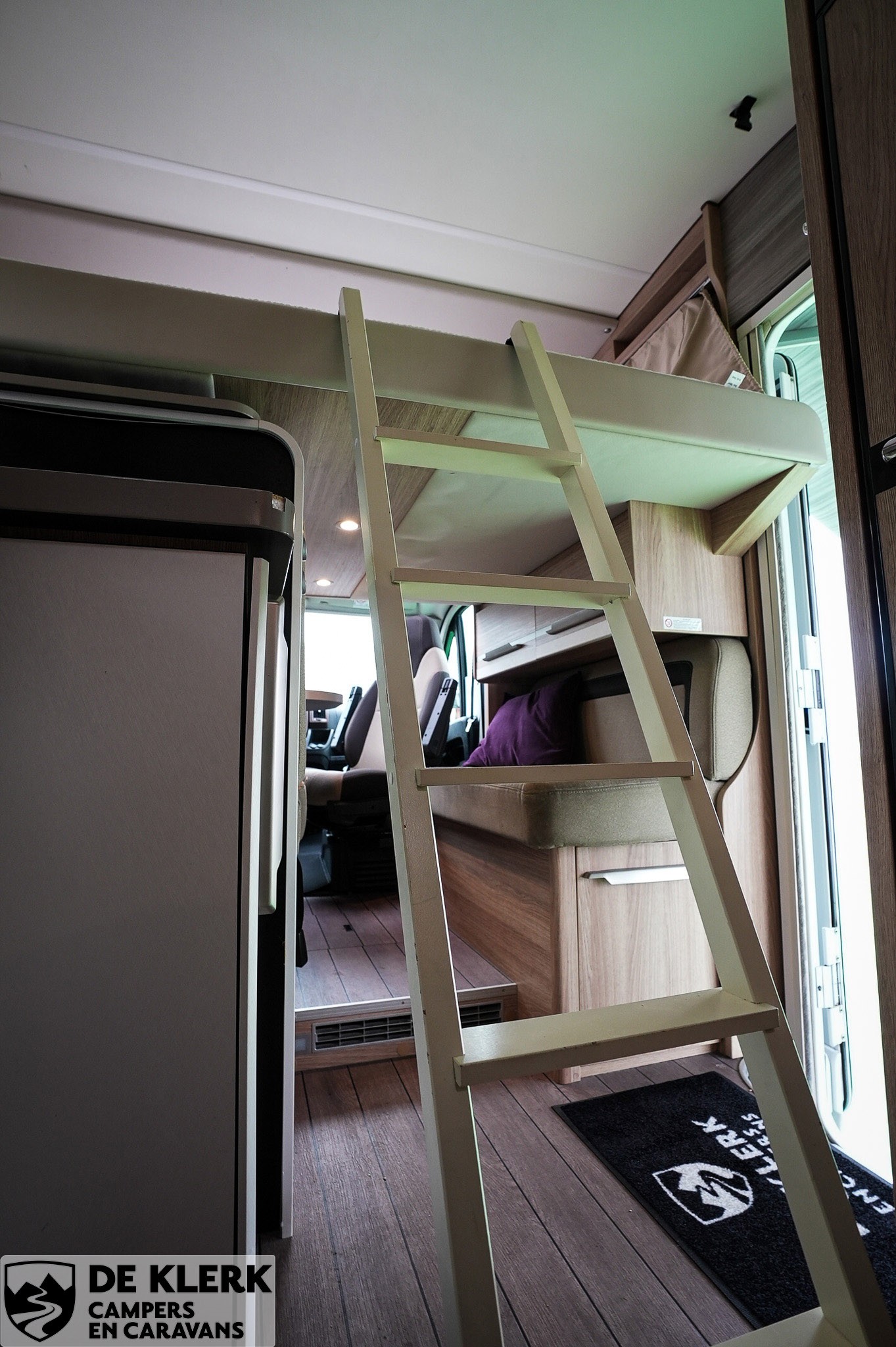 KNAUS SKY WAVE 650 MF
