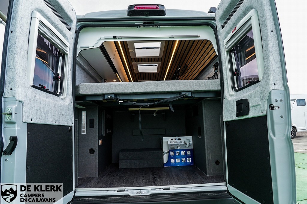 WEINSBERG CaraLife 630 LQ Voorraadkortin