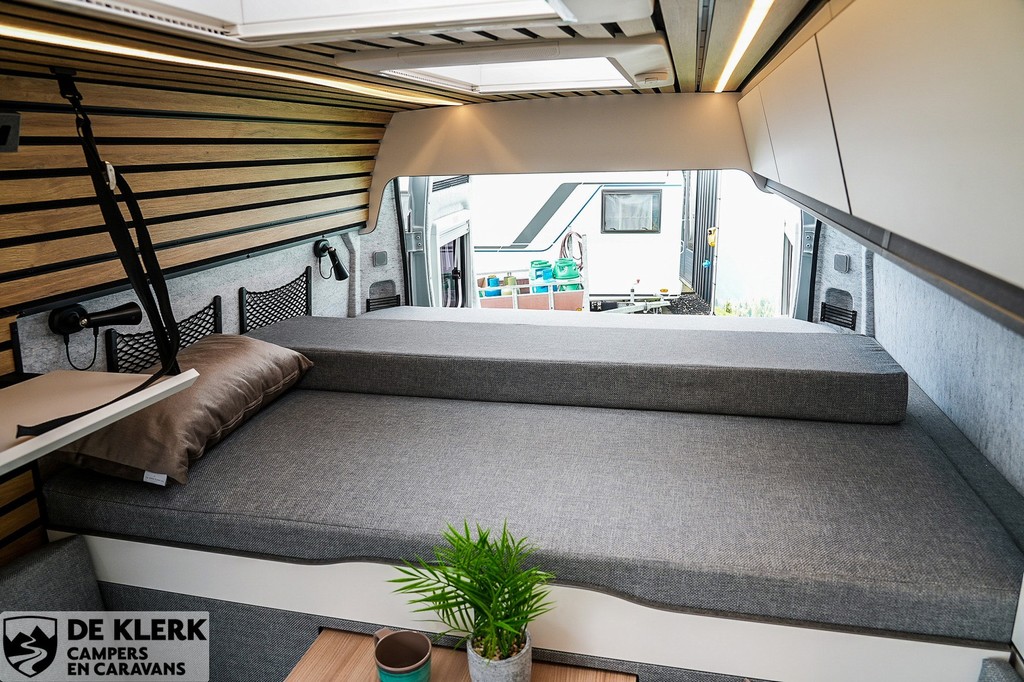 WEINSBERG CaraLife 630 LQ Voorraadkortin