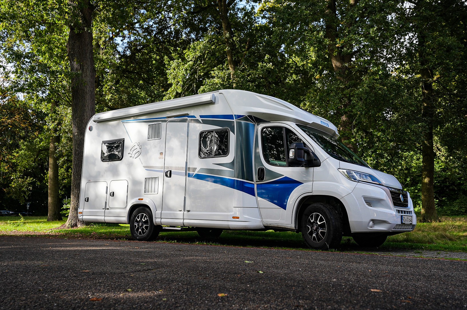 KNAUS LIVE WAVE 650 MF Showroomuitve