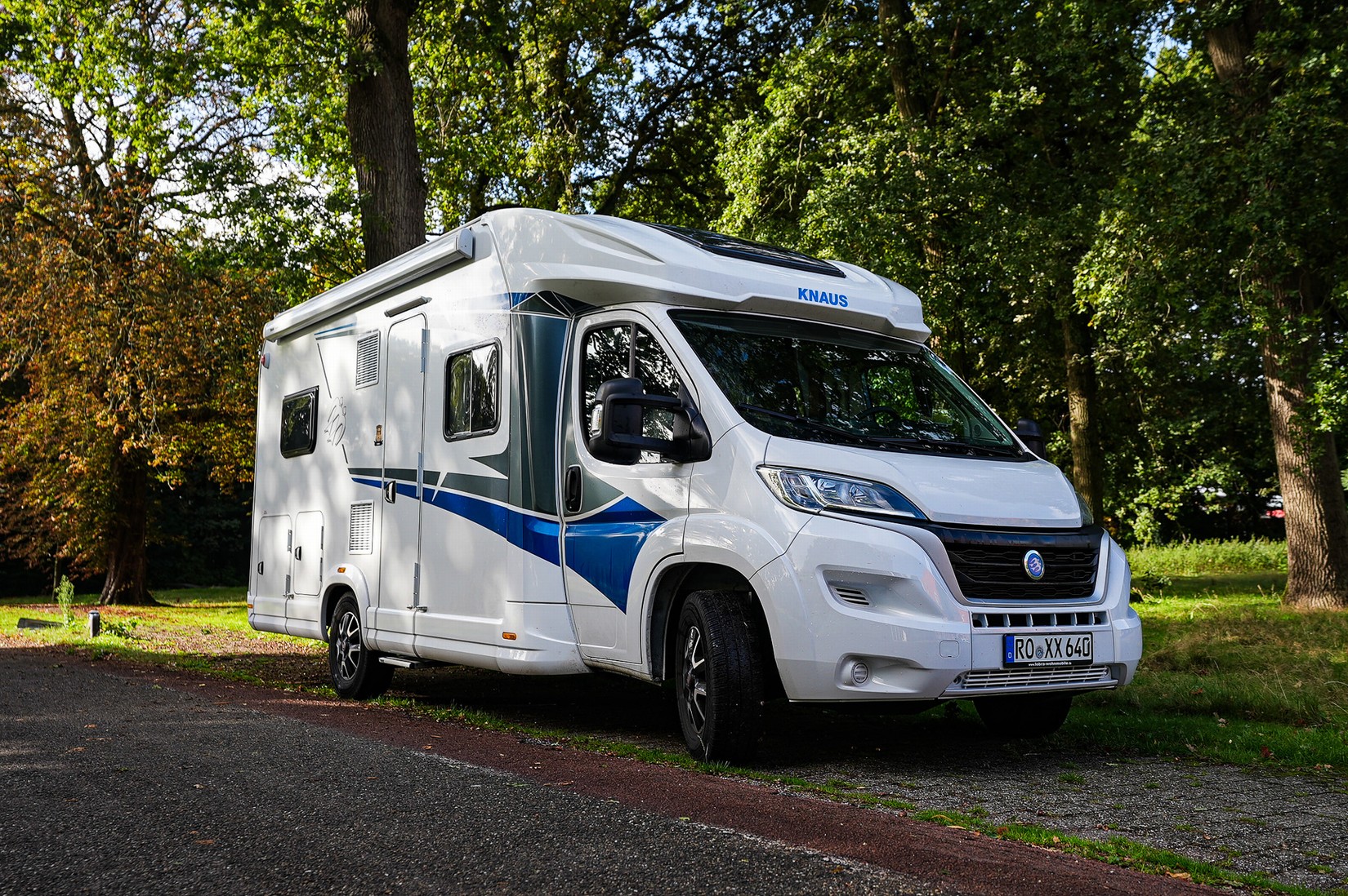 KNAUS LIVE WAVE 650 MF Showroomuitve