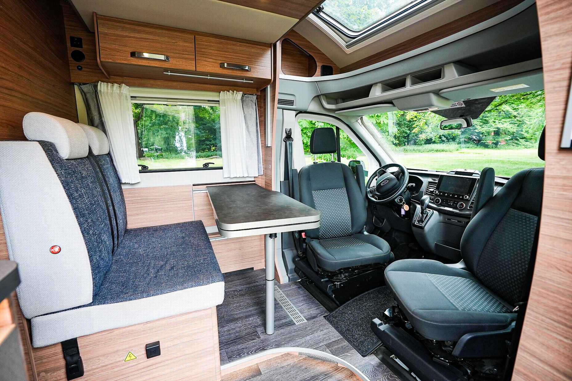 WEINSBERG CaraSuite Ford 650 MEG AUTOMAA