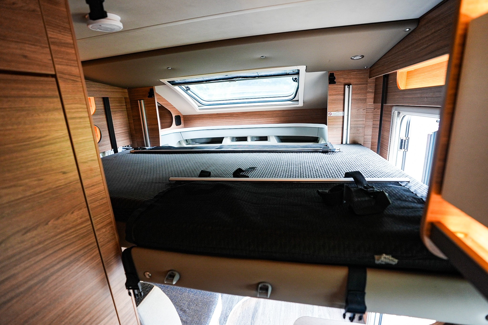 WEINSBERG CaraSuite Ford 650 MEG AUTOMAA