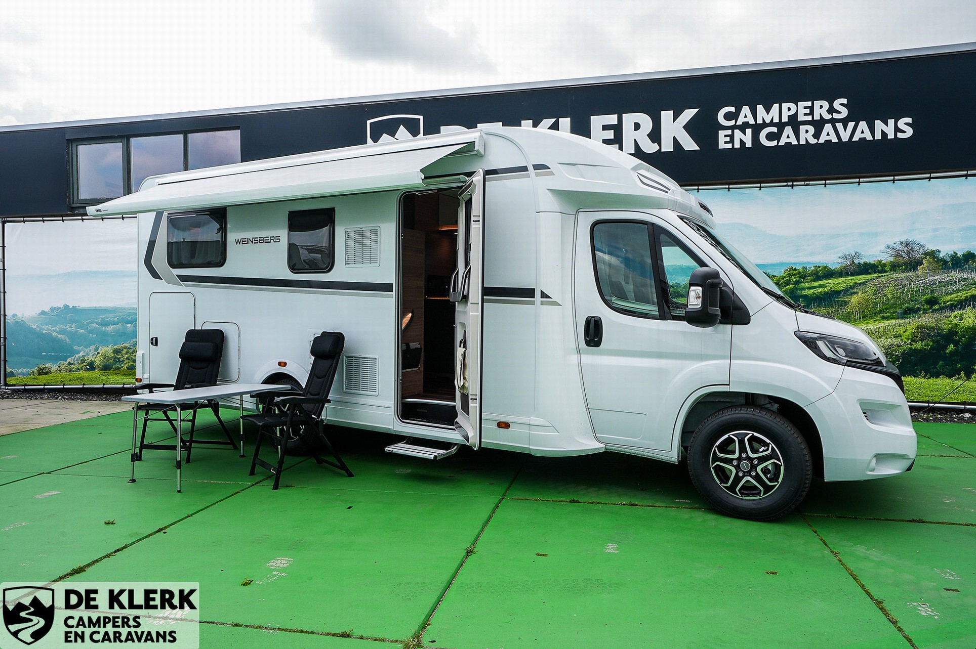 WEINSBERG CaraSuite 700 ME Voorraadkorti