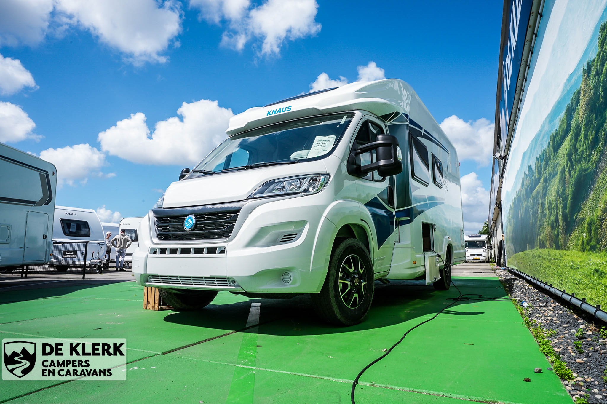 KNAUS L!VE WAVE 650 MF Voorraadkorti