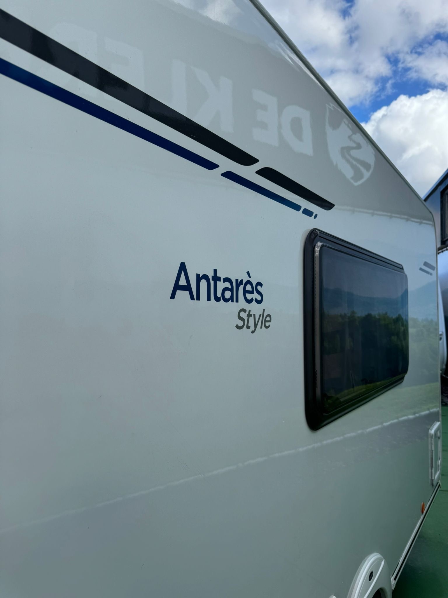 CARAVELAIR Antares Style 400