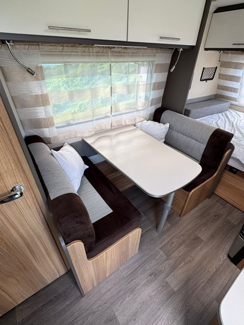 CARAVELAIR Antares Style 400