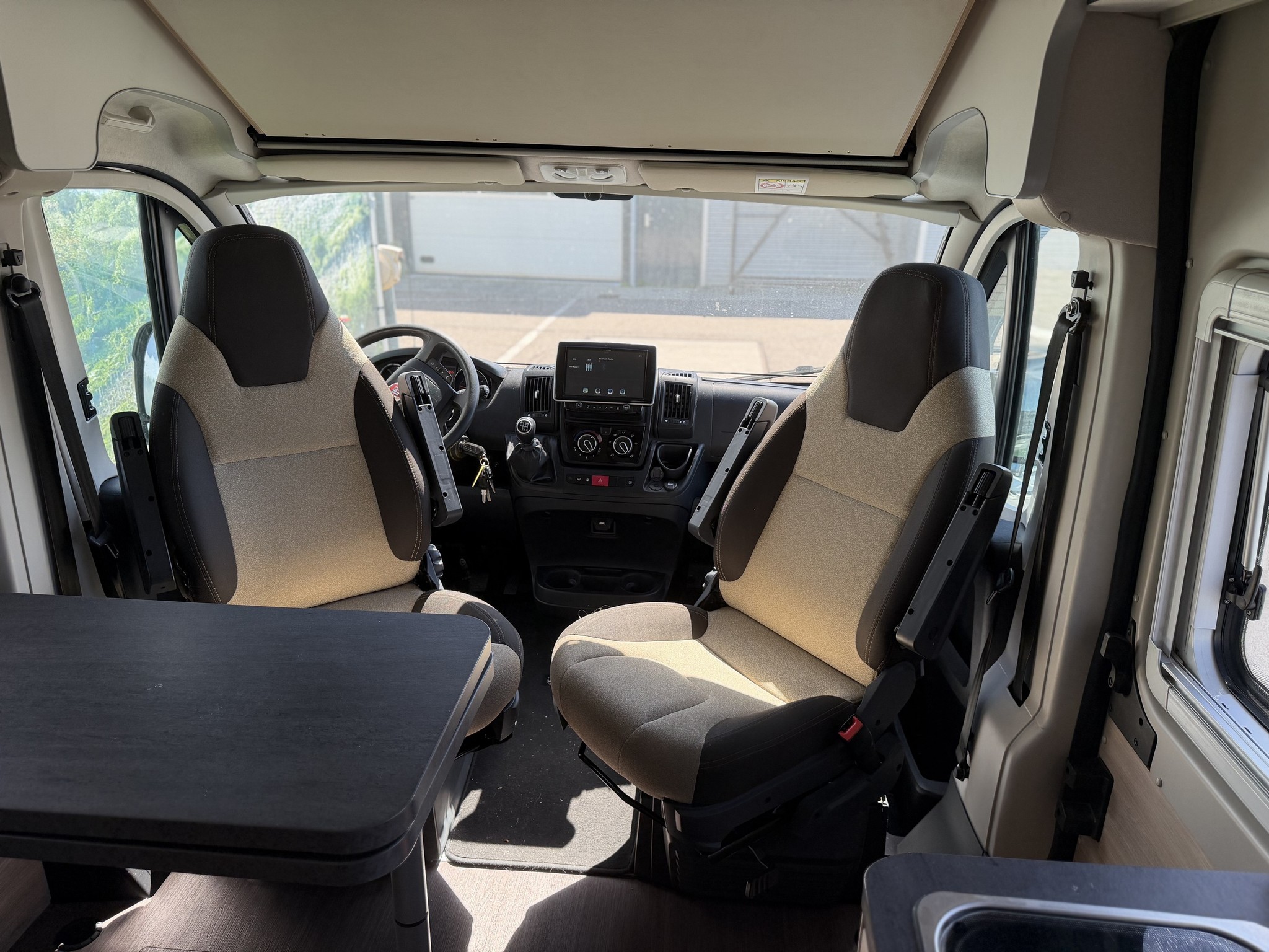 KNAUS BOXSTAR 600DQ SOLUTION