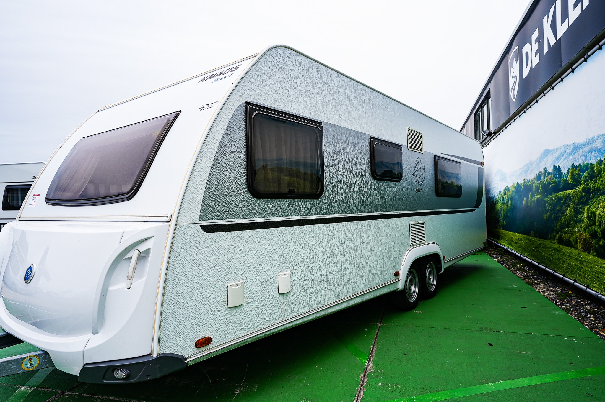 KNAUS SPORT 700 UDF