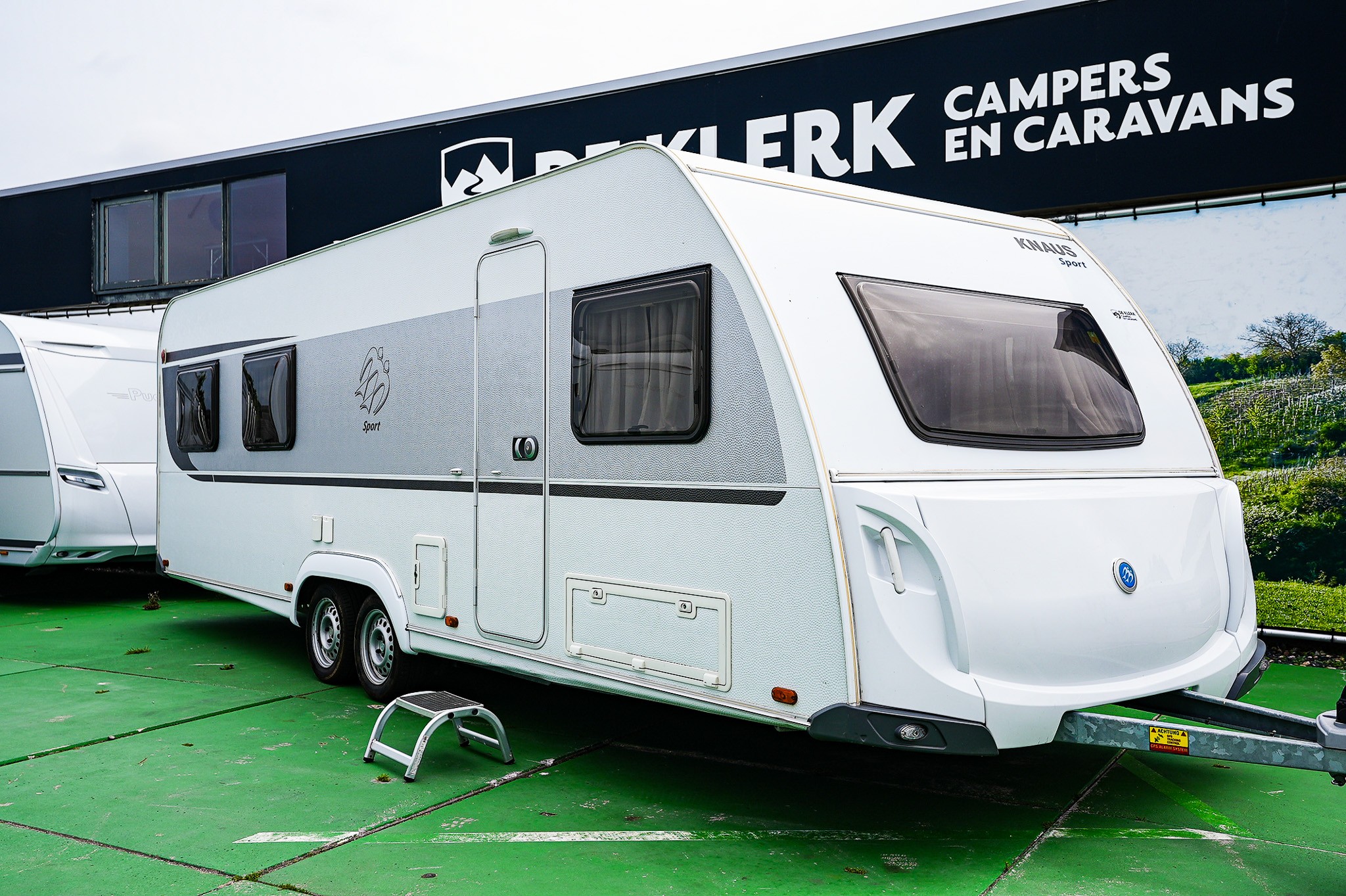 KNAUS SPORT 700 UDF