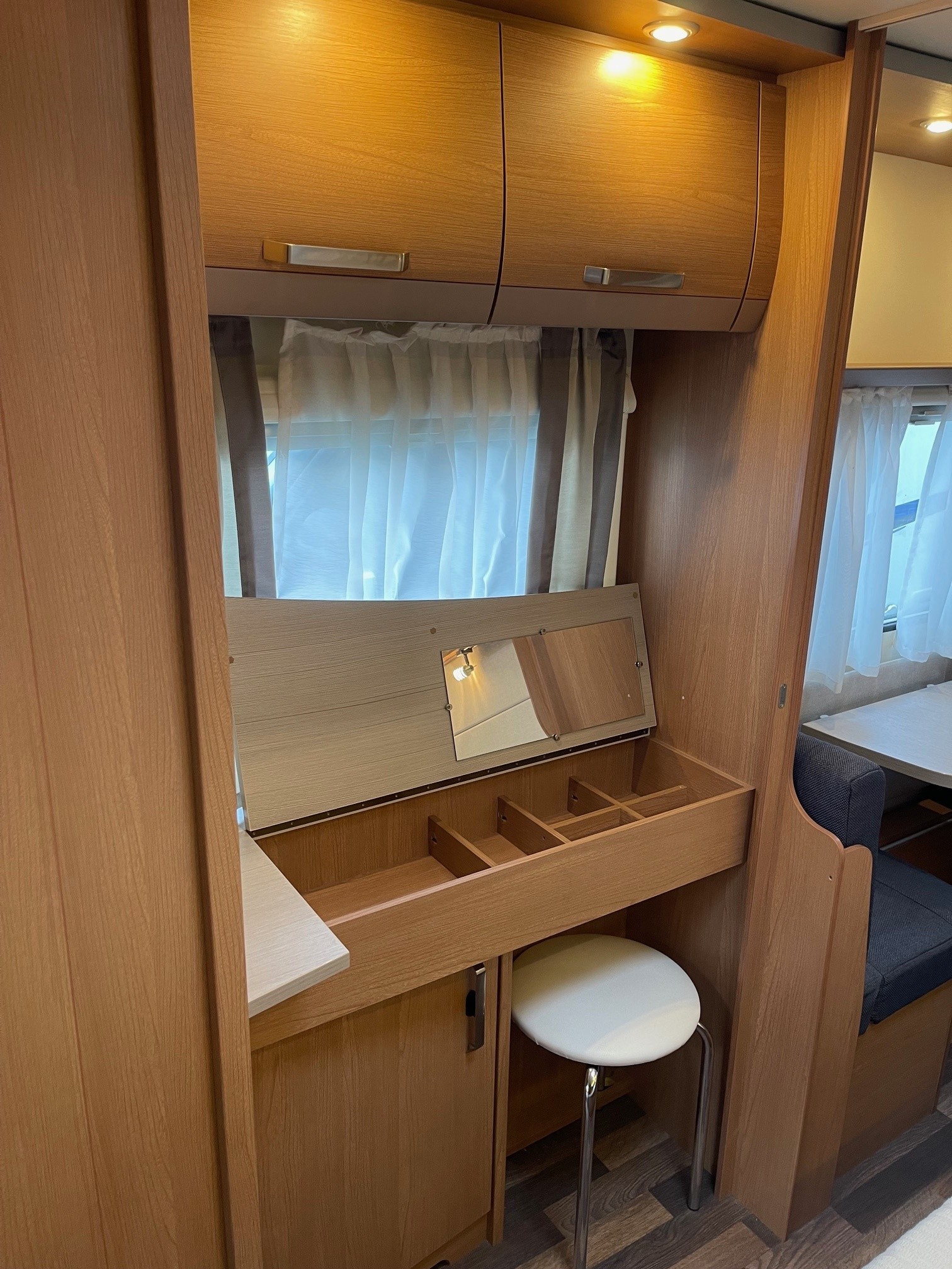 KNAUS SPORT 700 UDF