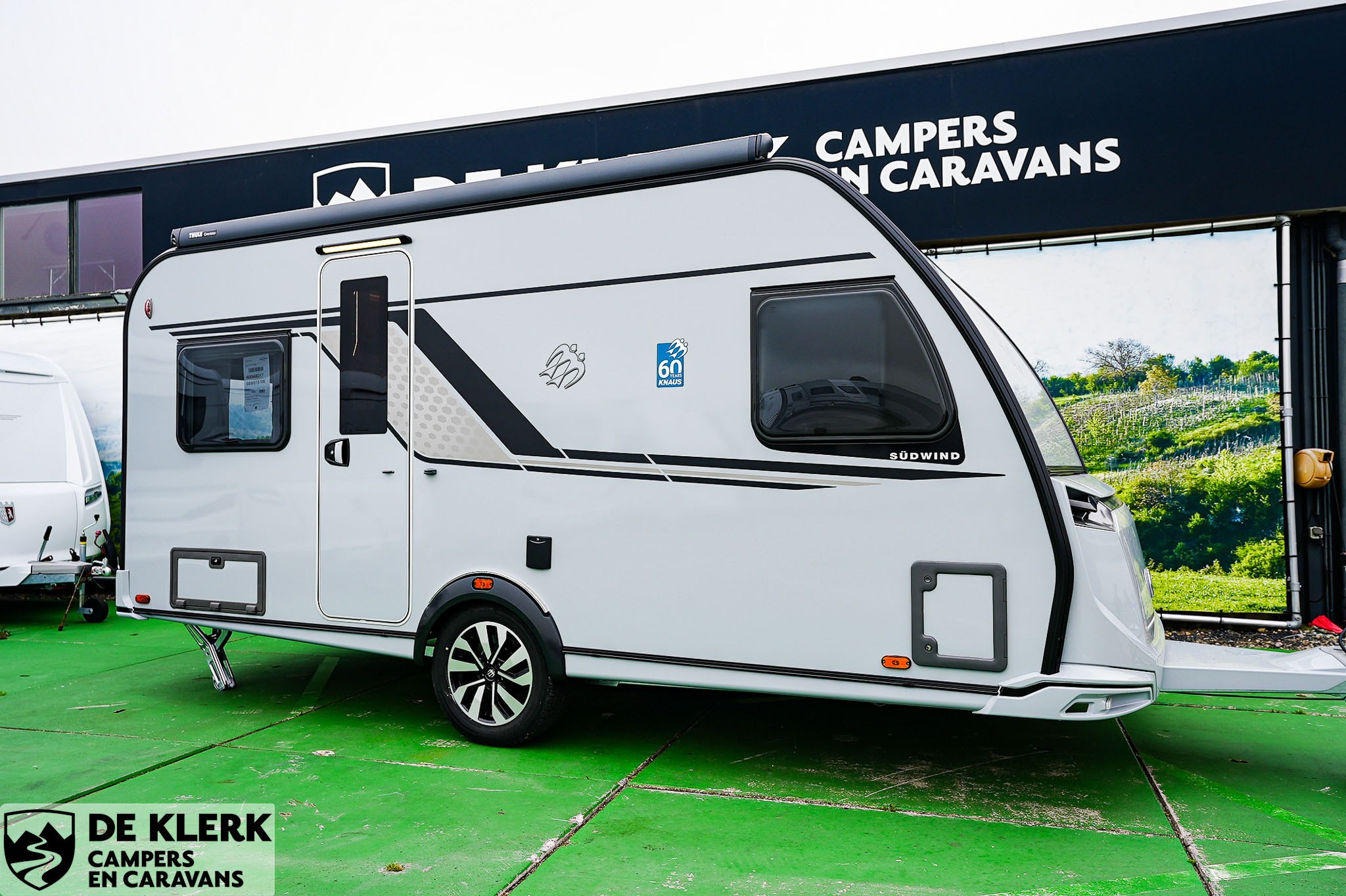 KNAUS SUDWIND 450 FU 60 YEARS Campov