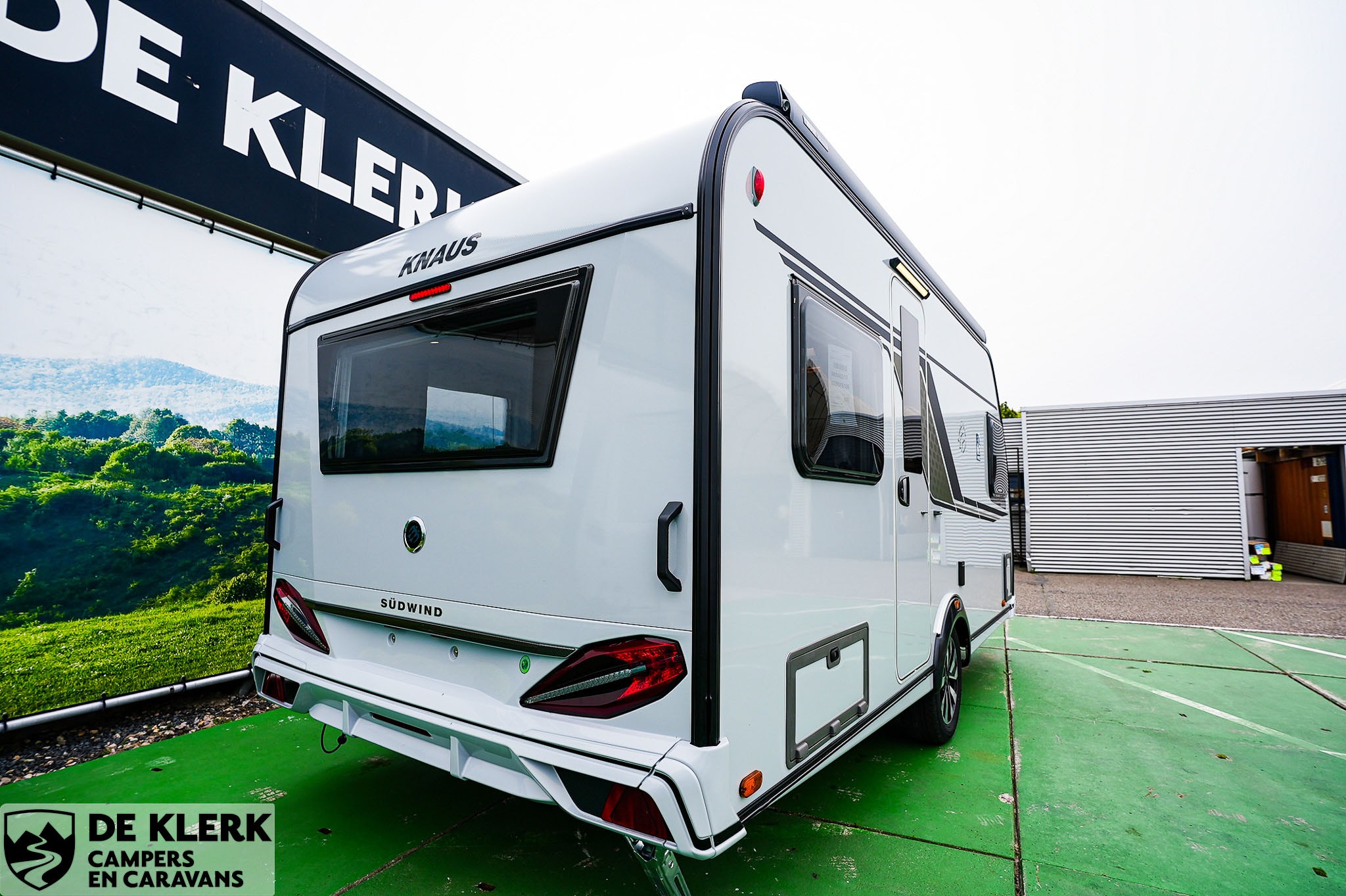 KNAUS SUDWIND 450 FU 60 YEARS Campov