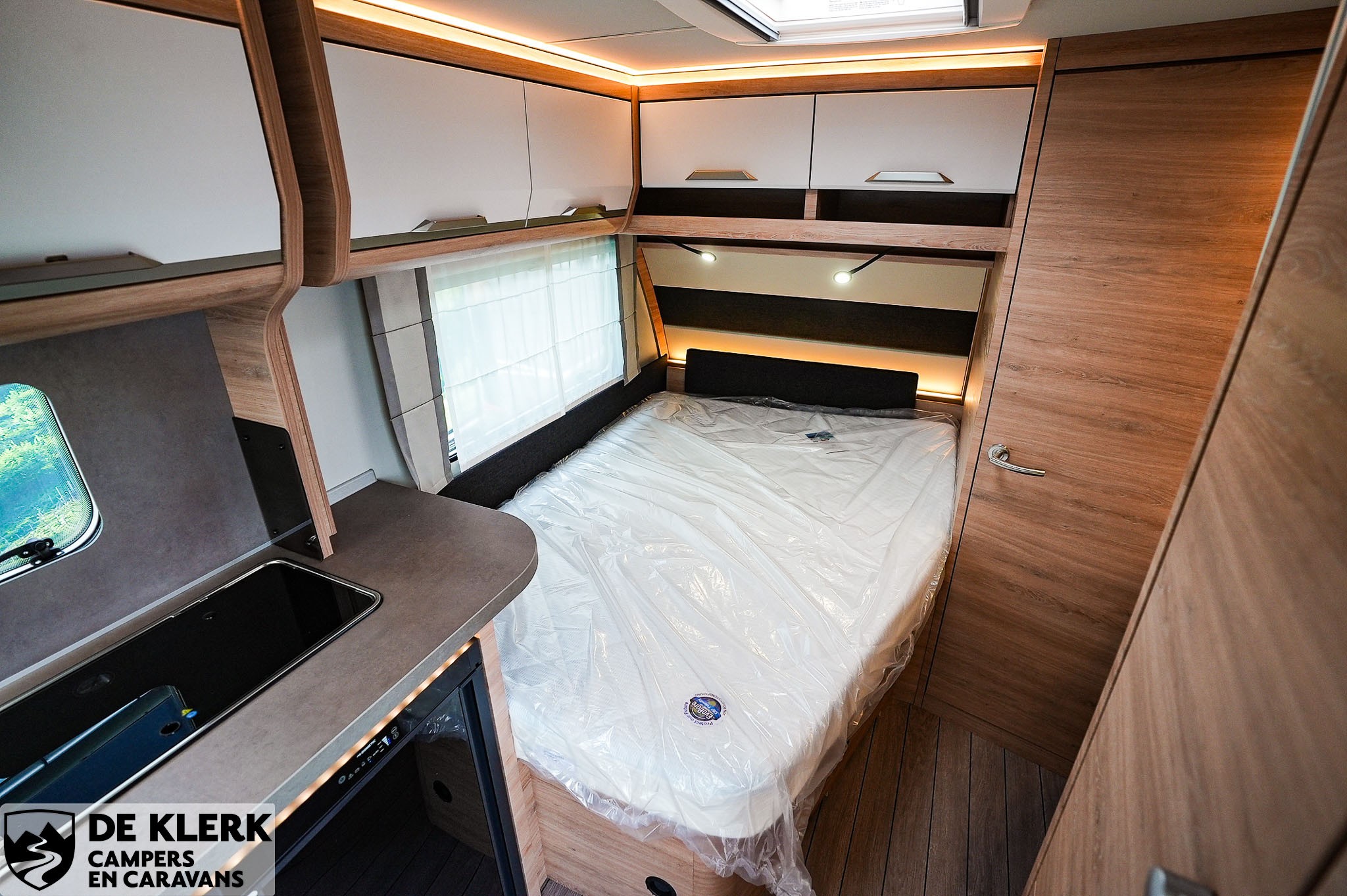 KNAUS SUDWIND 450 FU 60 YEARS Campov