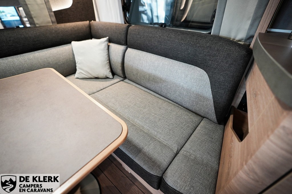 KNAUS SUDWIND 450 FU 60 YEARS Christ