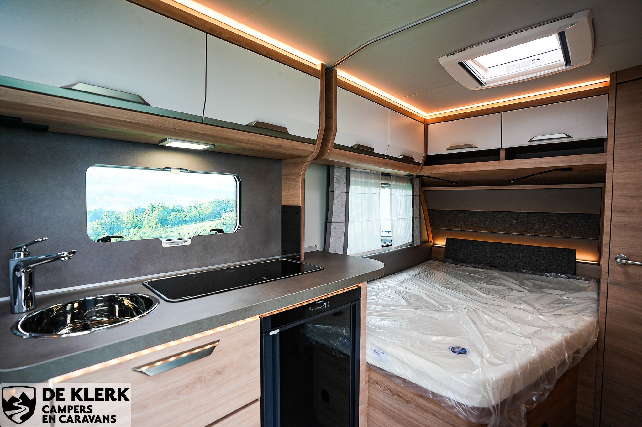 KNAUS SUDWIND 450 FU 60 YEARS Christ