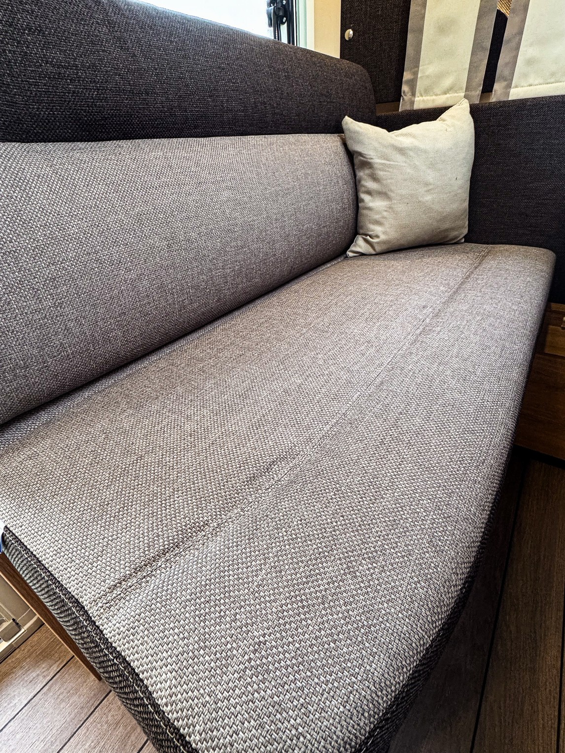 KNAUS SUDWIND 460 EU 60 YEARS E - Po