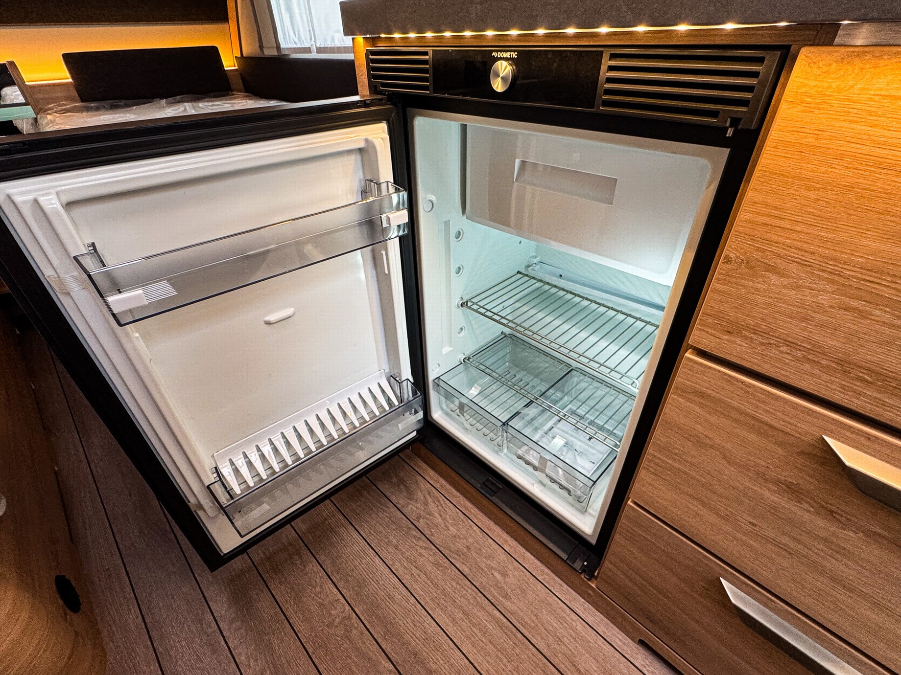 KNAUS SUDWIND 460 EU 60 YEARS E - Po