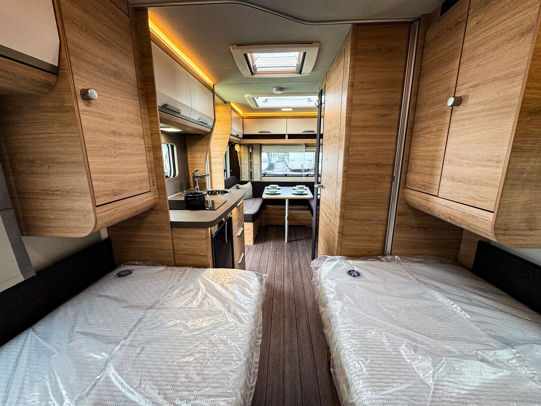 KNAUS SUDWIND 460 EU 60 YEARS E - Po