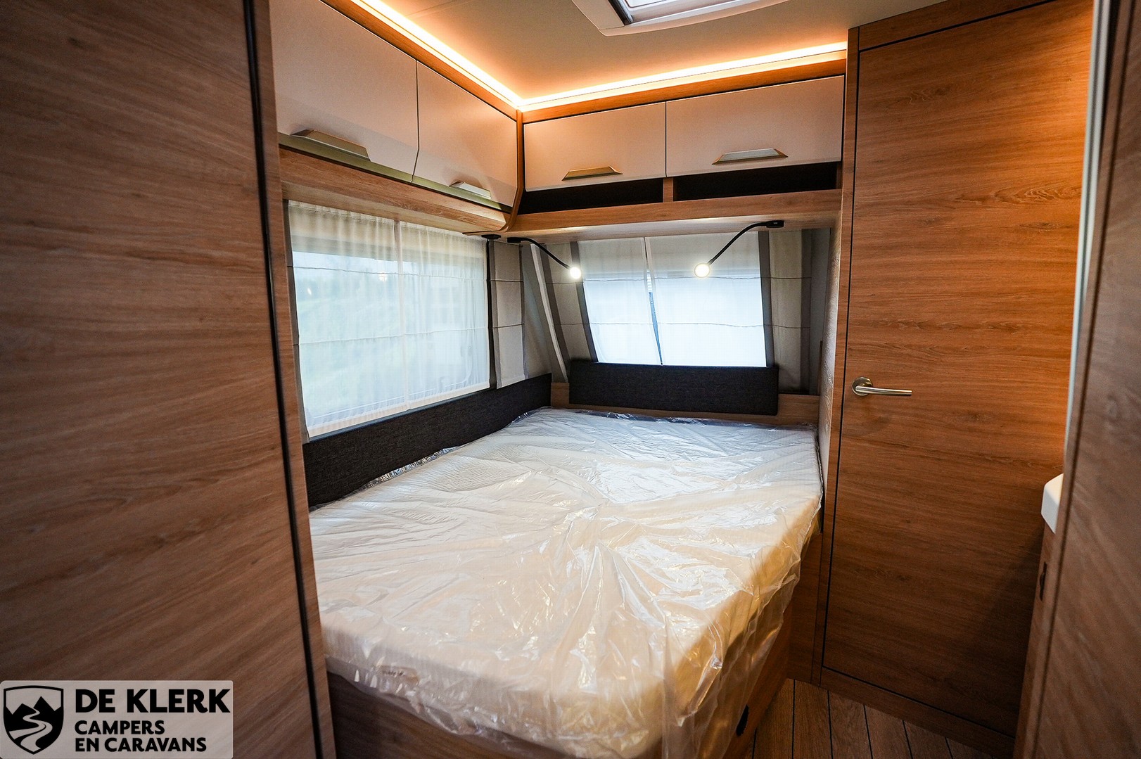 KNAUS SUDWIND 500 FU 60 YEARS Campov