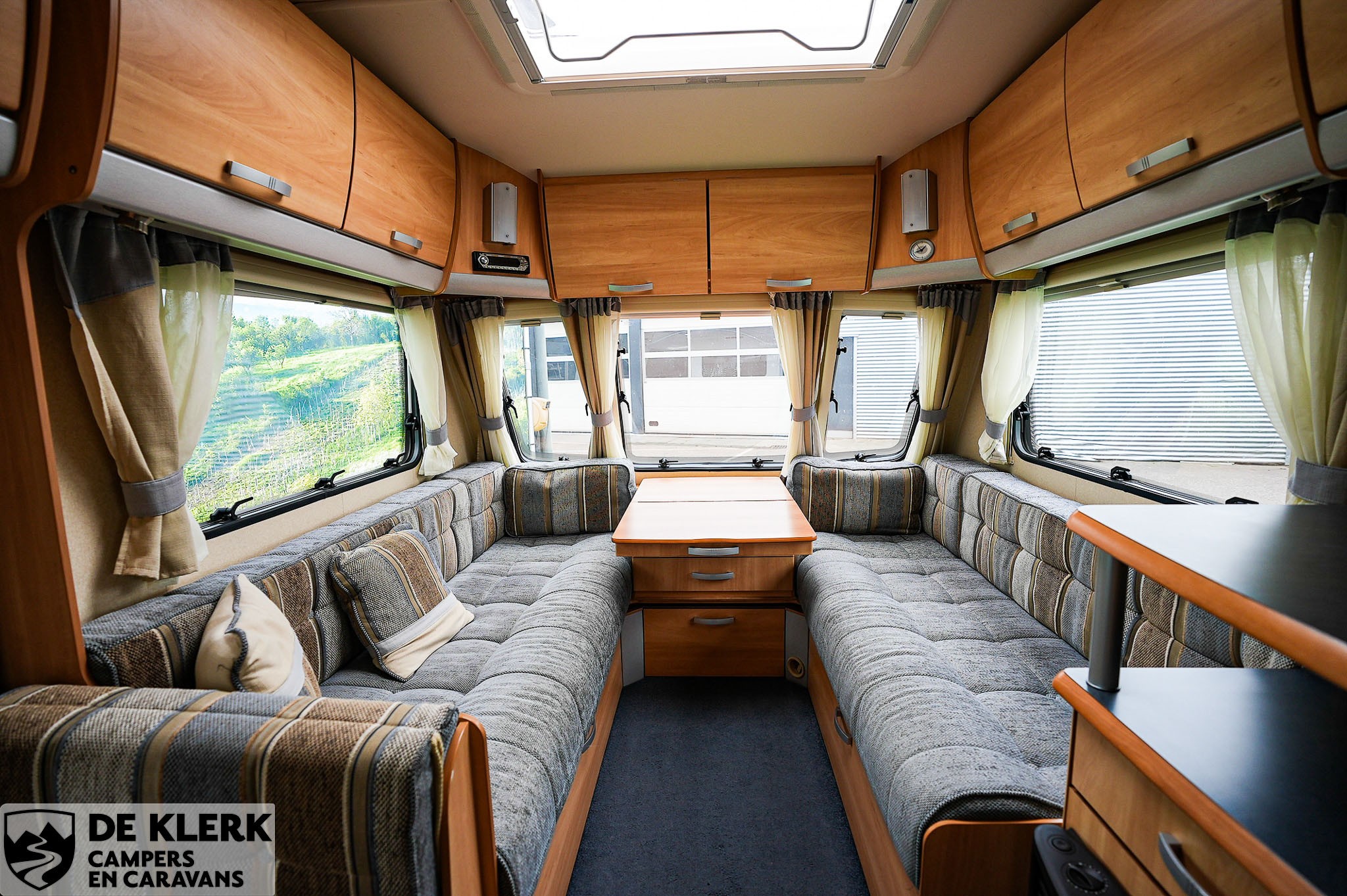 SPRITE Europa 520 met stapelbed