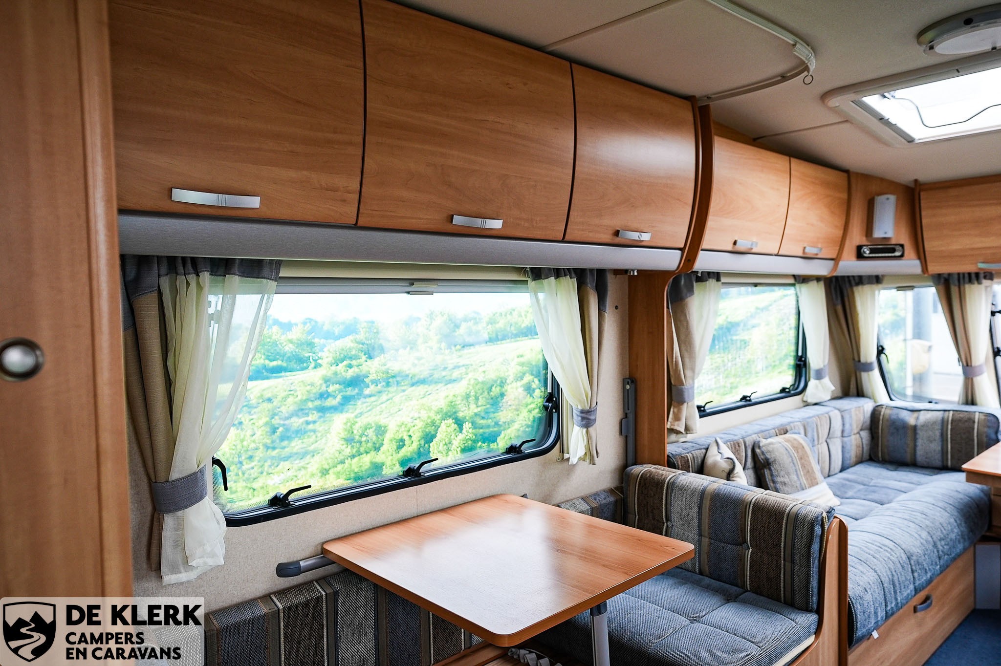 SPRITE Europa 520 met stapelbed