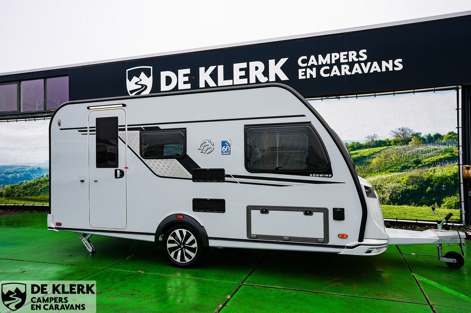 KNAUS SUDWIND 420 QD 60 YEARS Campov