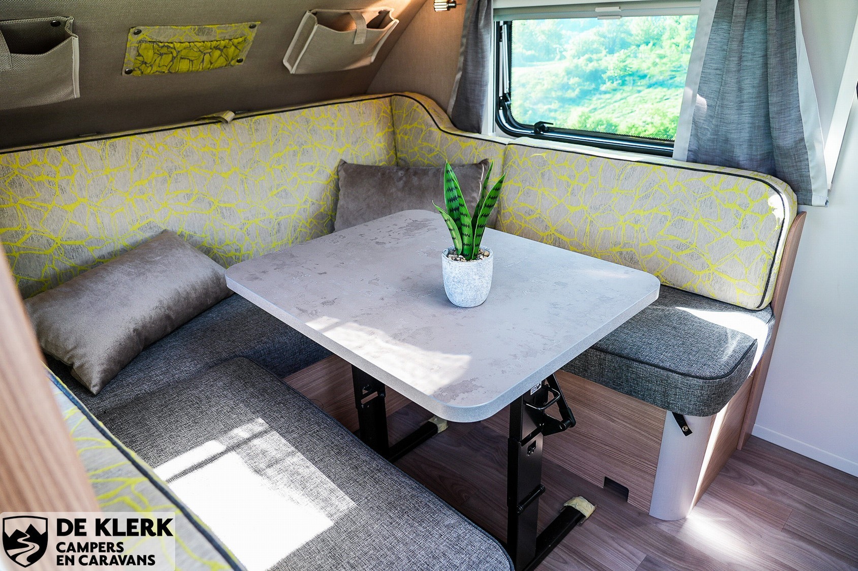 TAB 320 RS Metropolis Christmas Sp