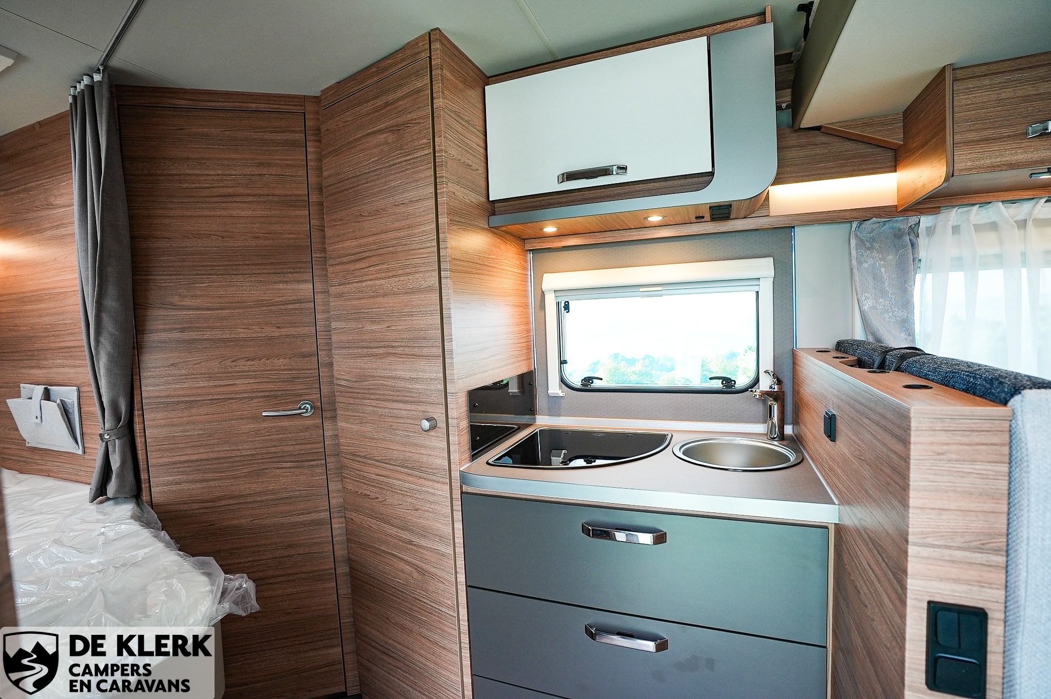 WEINSBERG CaraSuite 650 MF 5.000 Voorraa