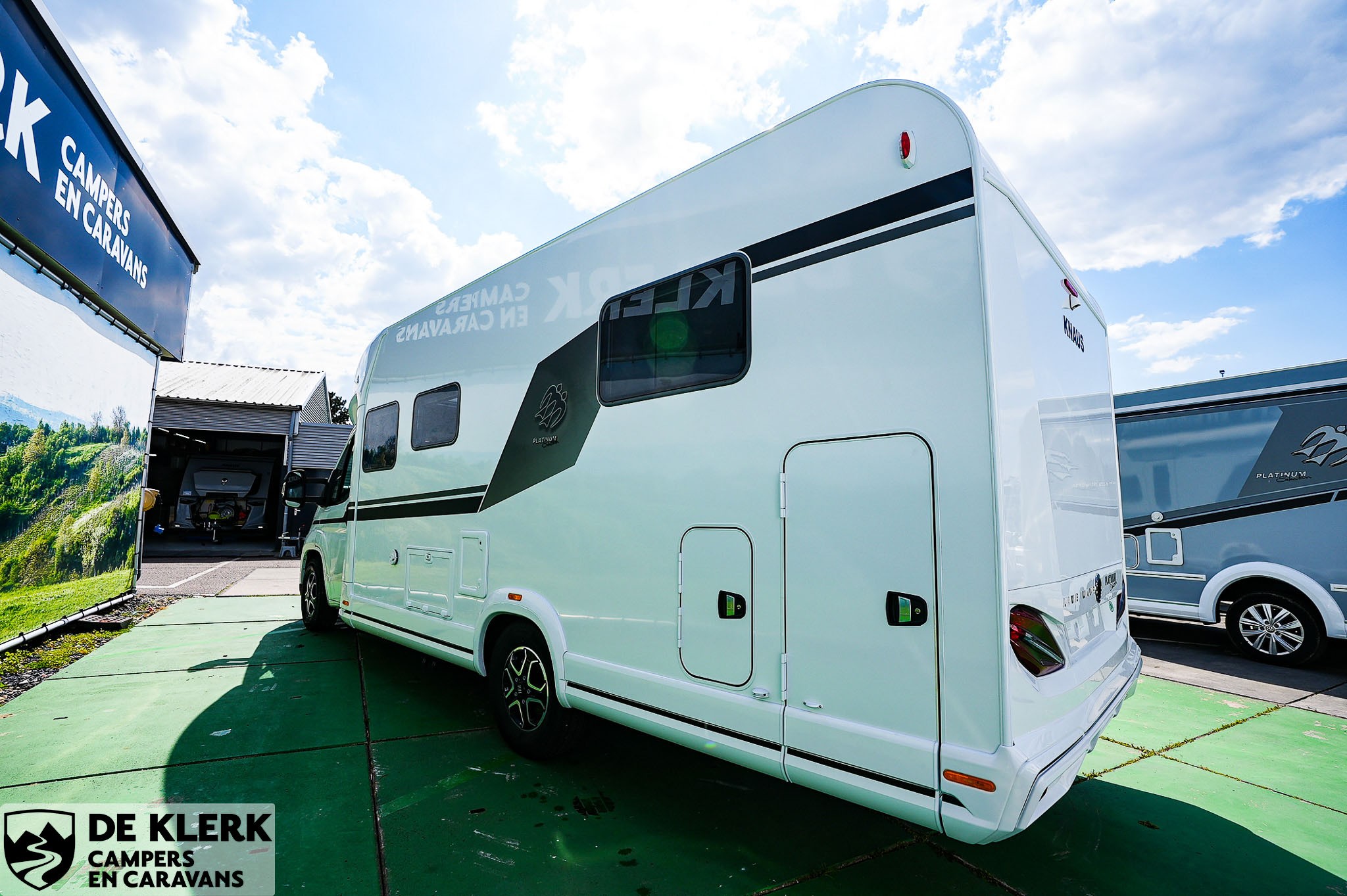 KNAUS L!VE Wave 700 LX Platinum Sele