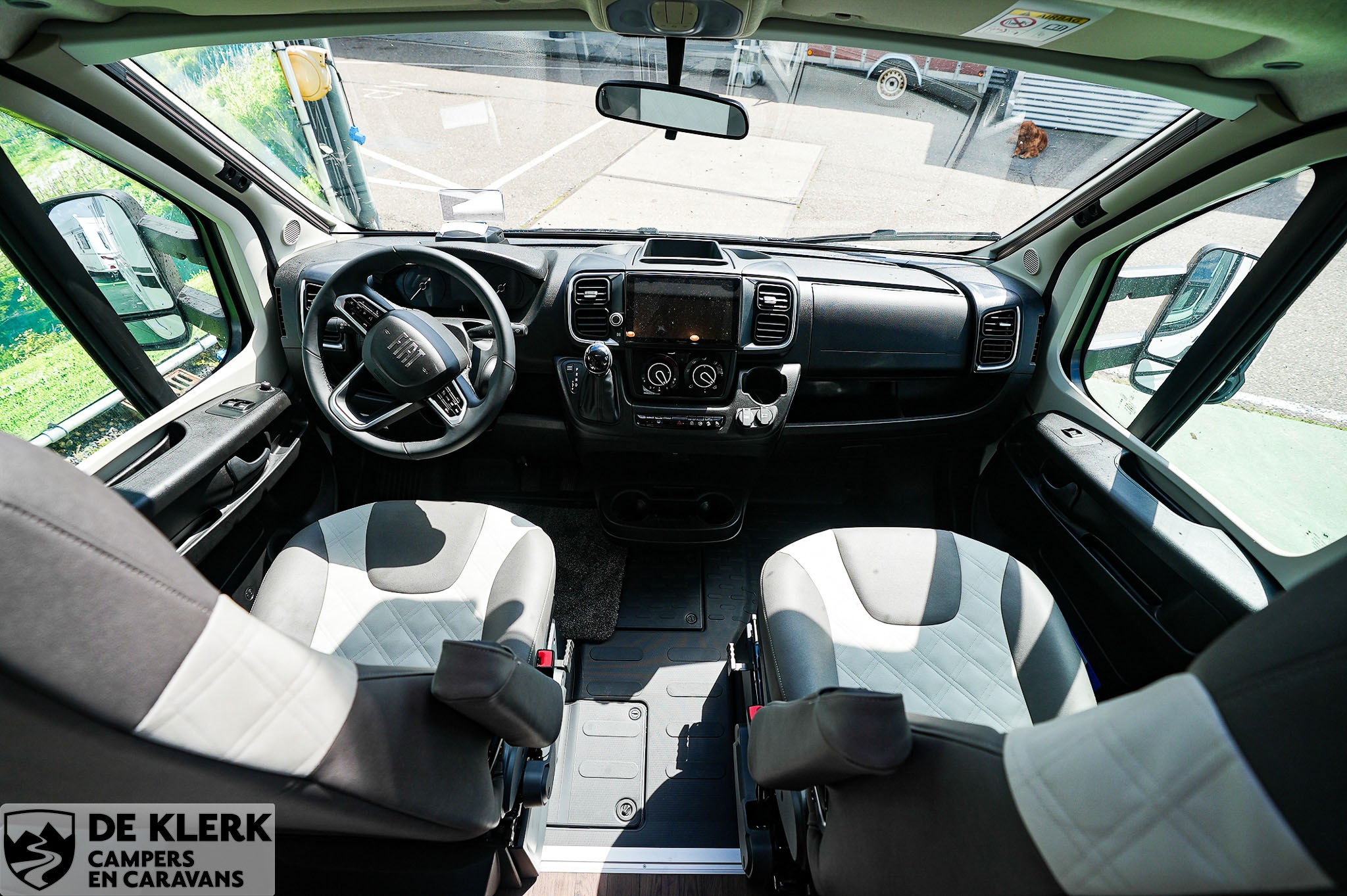 KNAUS L!VE Wave 700 LX Platinum Sele