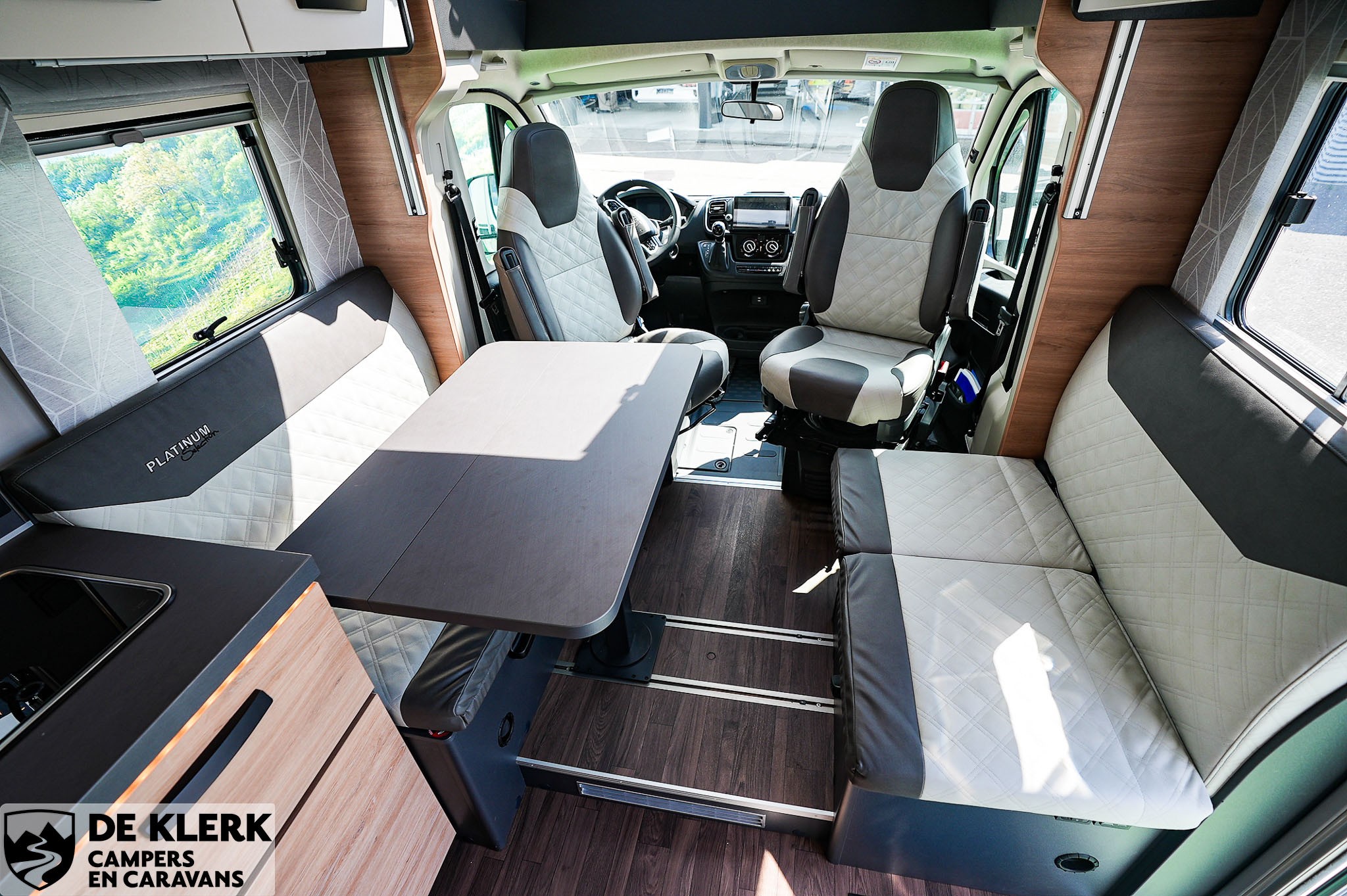 KNAUS L!VE Wave 700 LX Platinum Sele