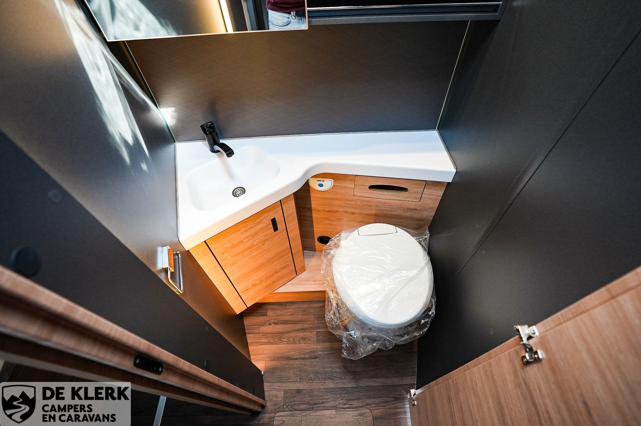 KNAUS L!VE Wave 700 LX Platinum Sele
