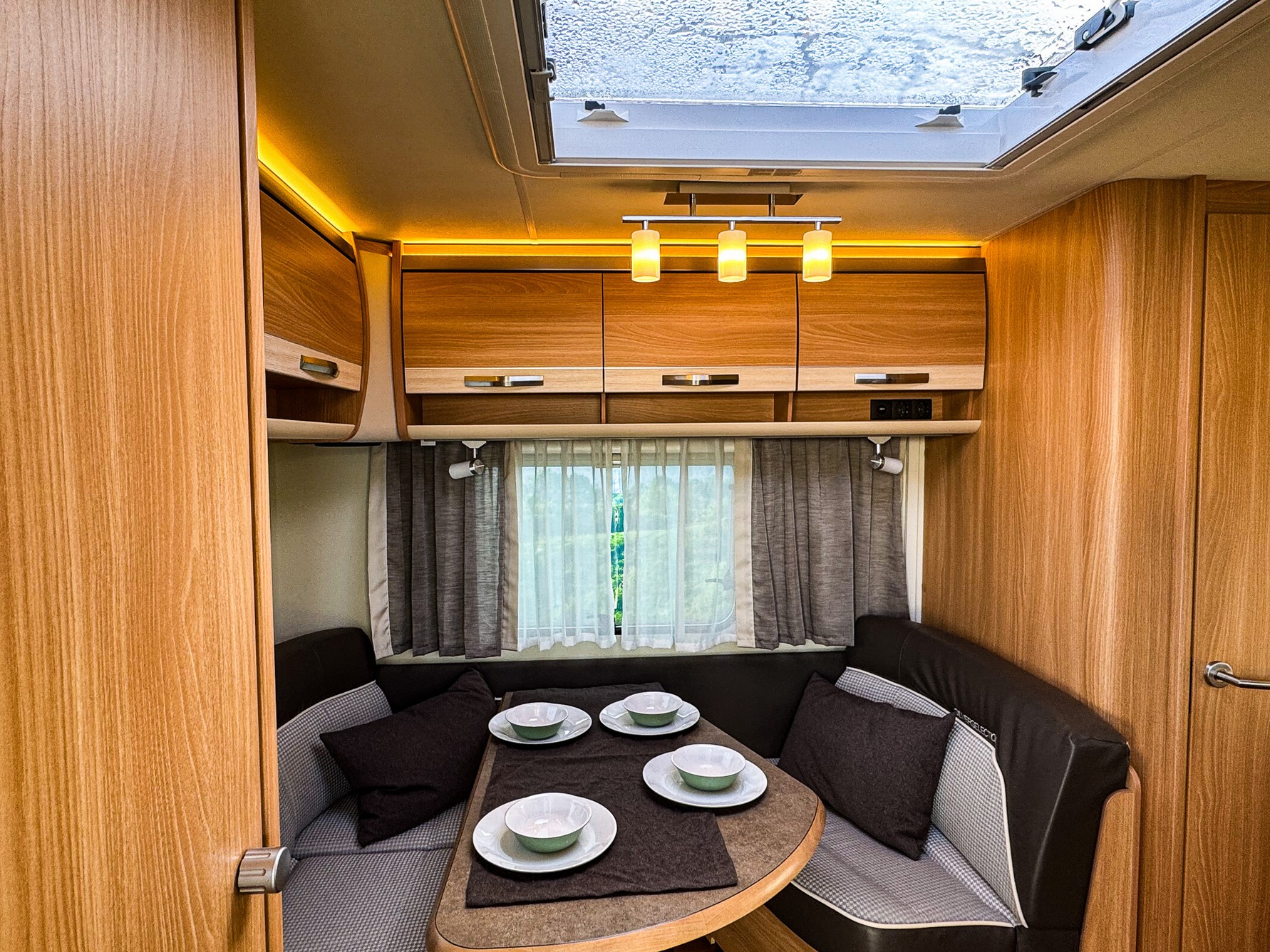 KNAUS SUDWIND 420 QD silverselection