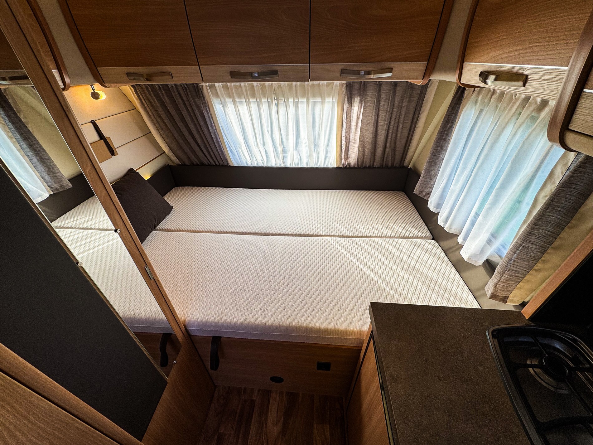 KNAUS SUDWIND 420 QD silverselection