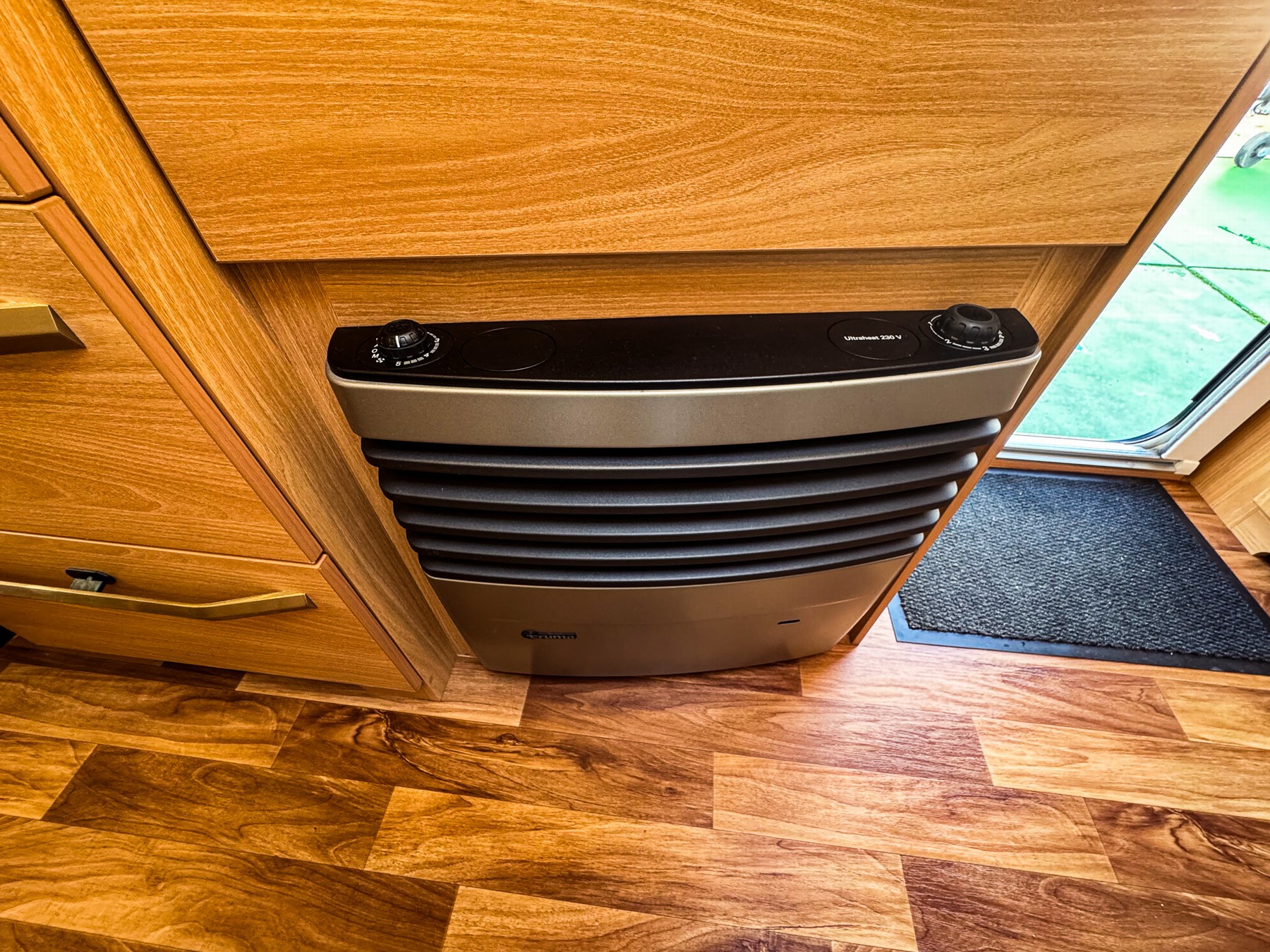 KNAUS SUDWIND 420 QD silverselection